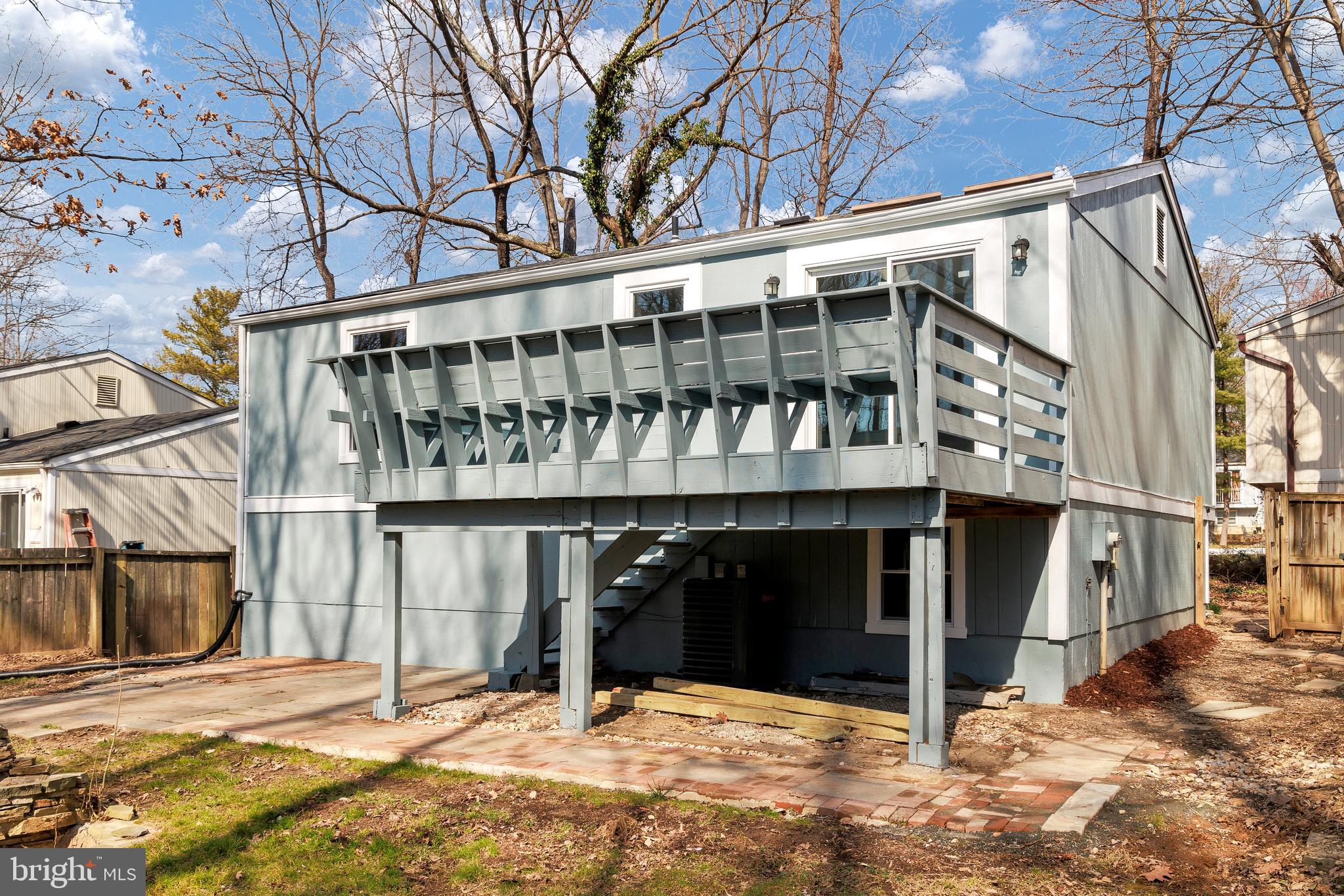 RESTON - Residential