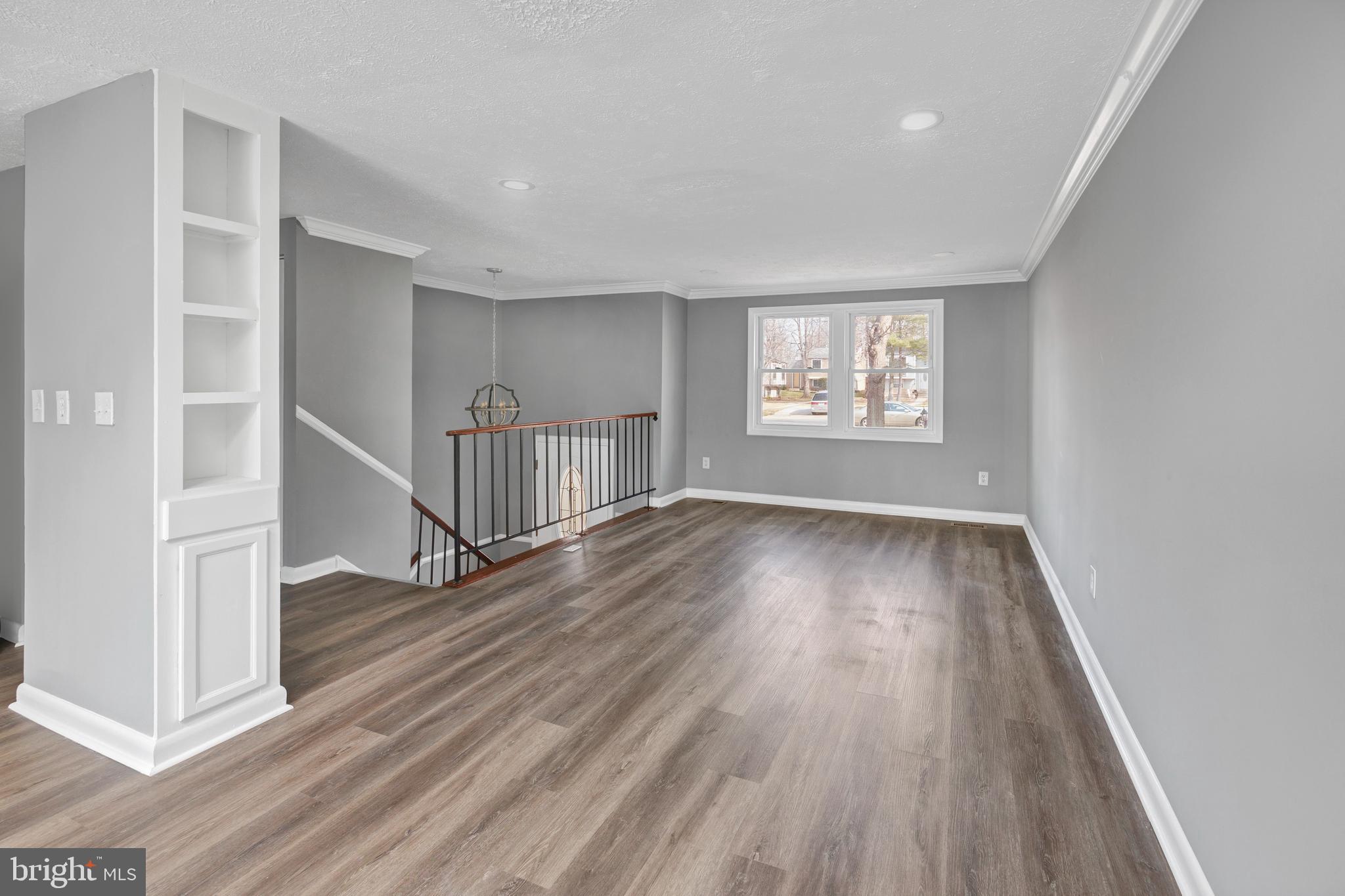 RESTON - Residential