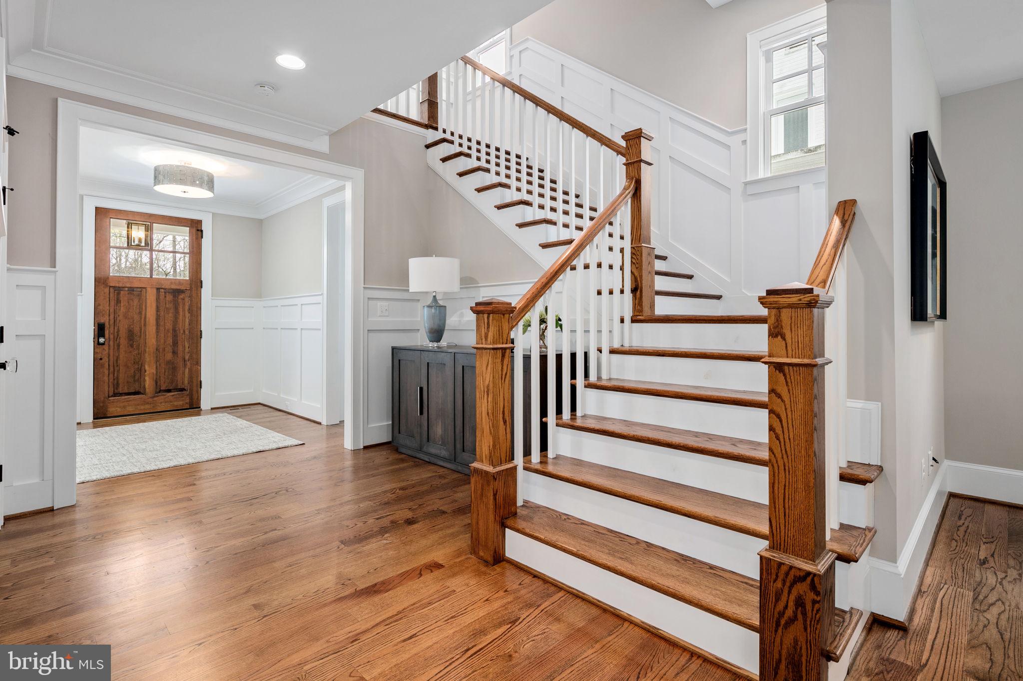 LEE HEIGHTS - Residential