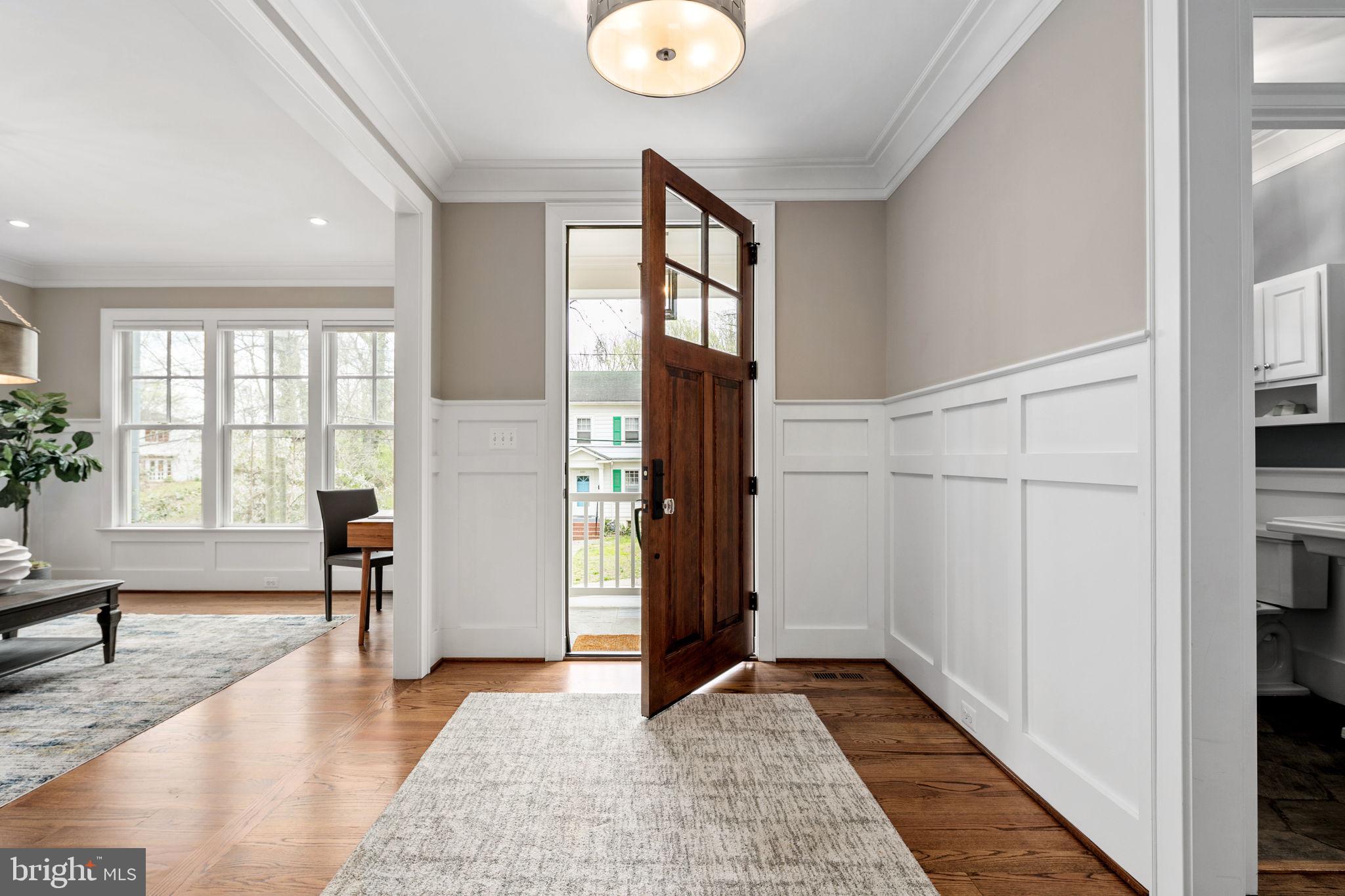 LEE HEIGHTS - Residential