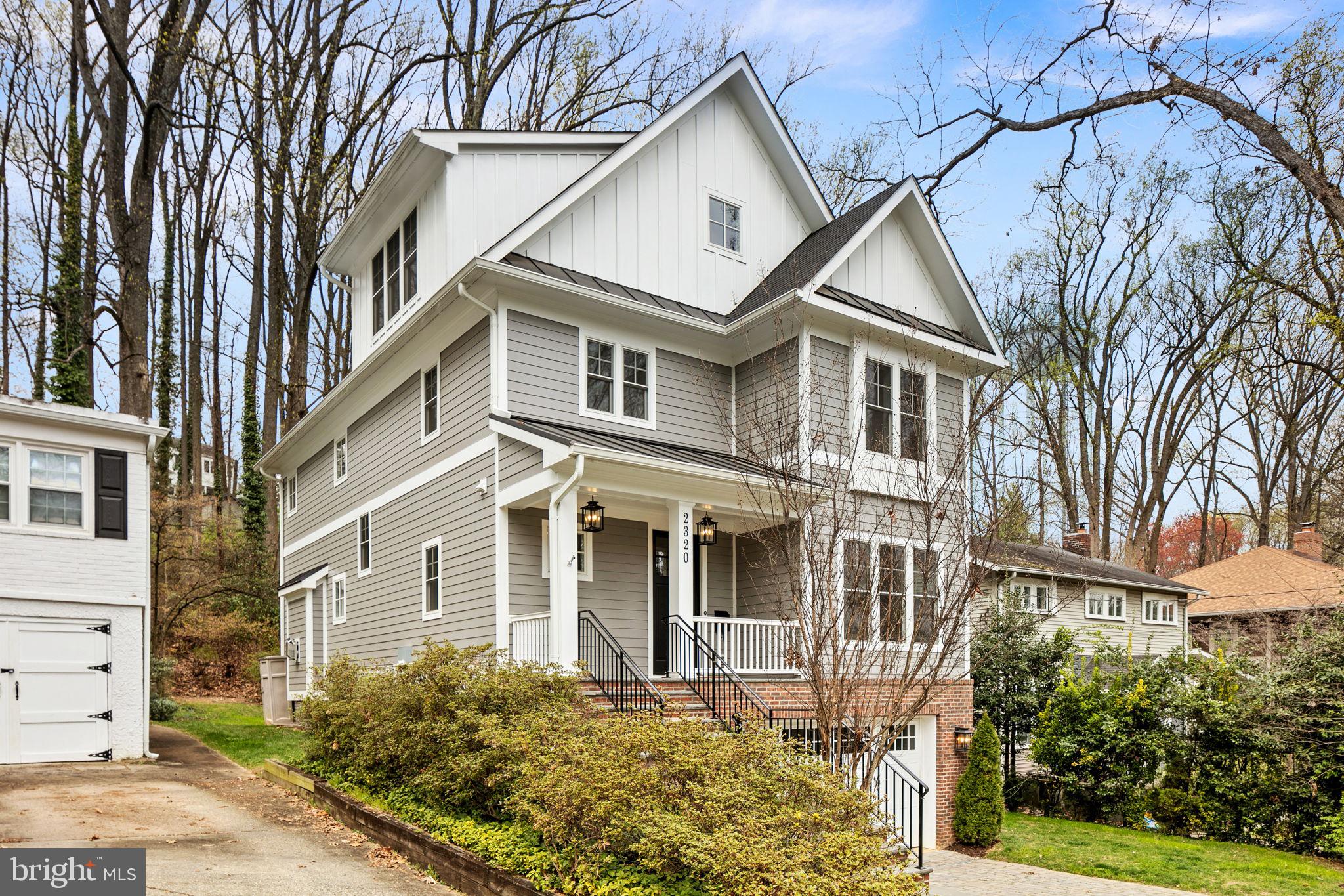 LEE HEIGHTS - Residential