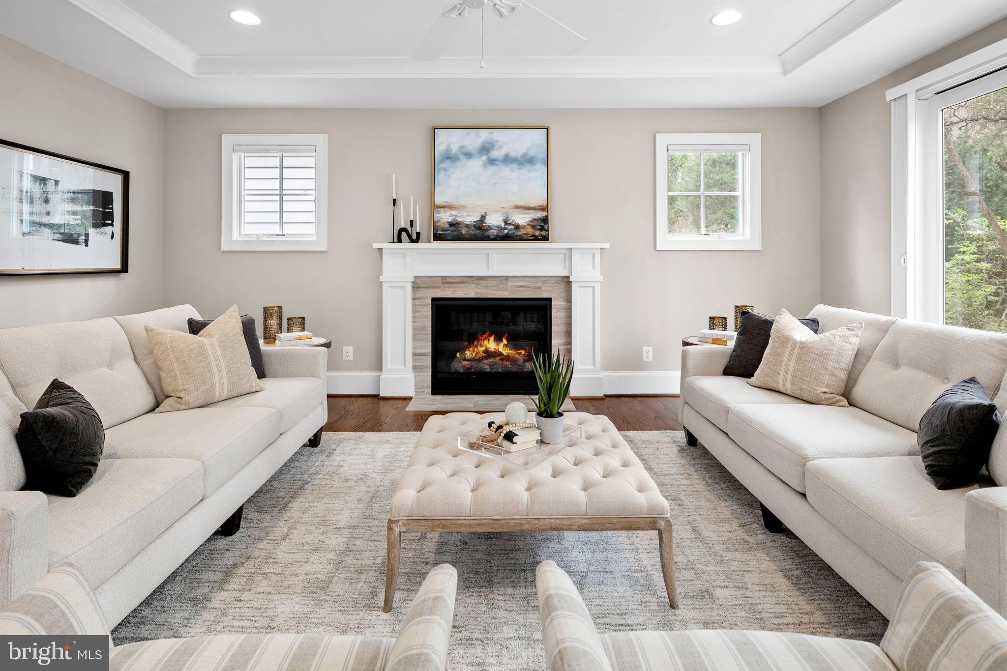 LEE HEIGHTS - Residential