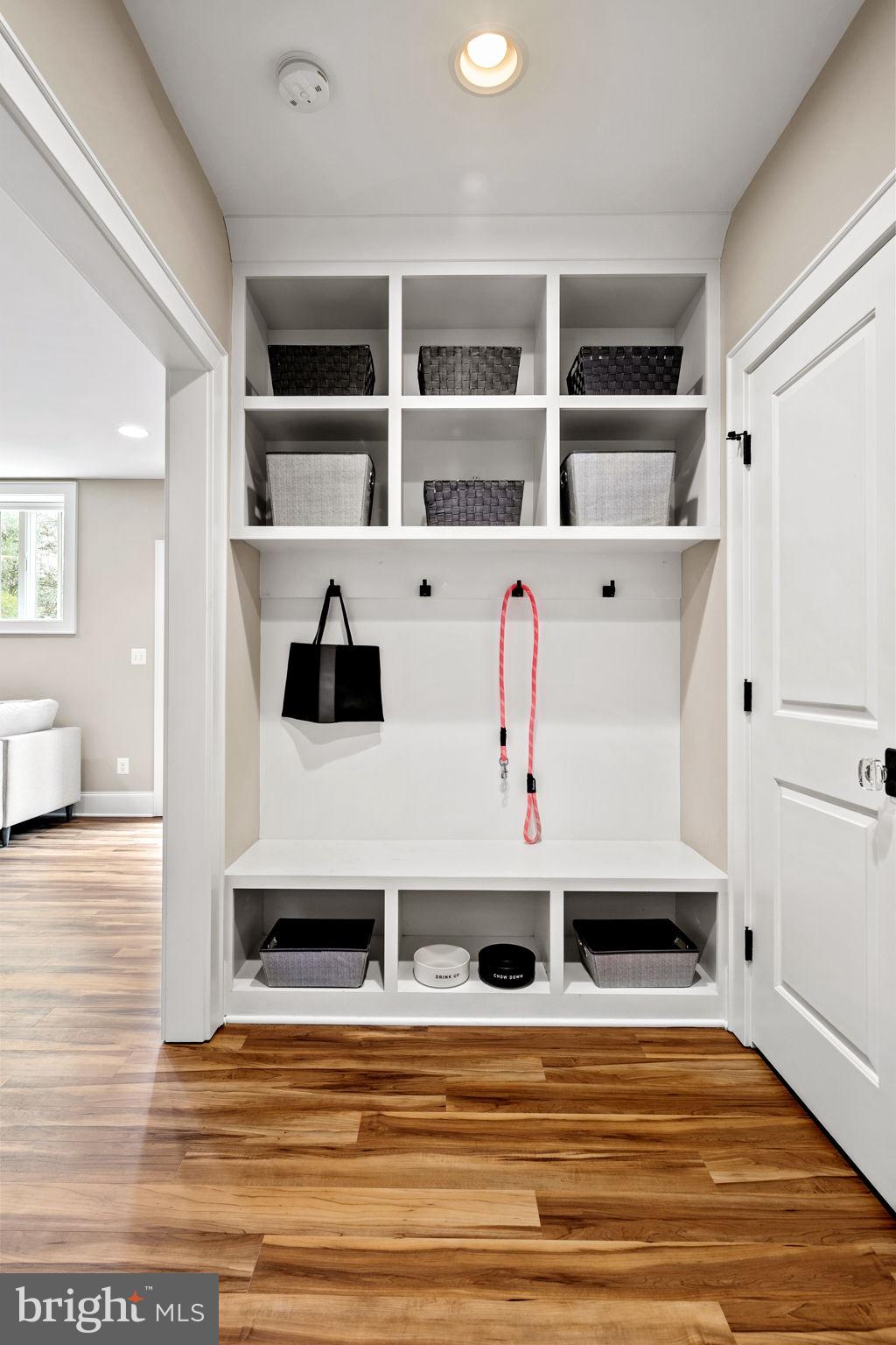 LEE HEIGHTS - Residential