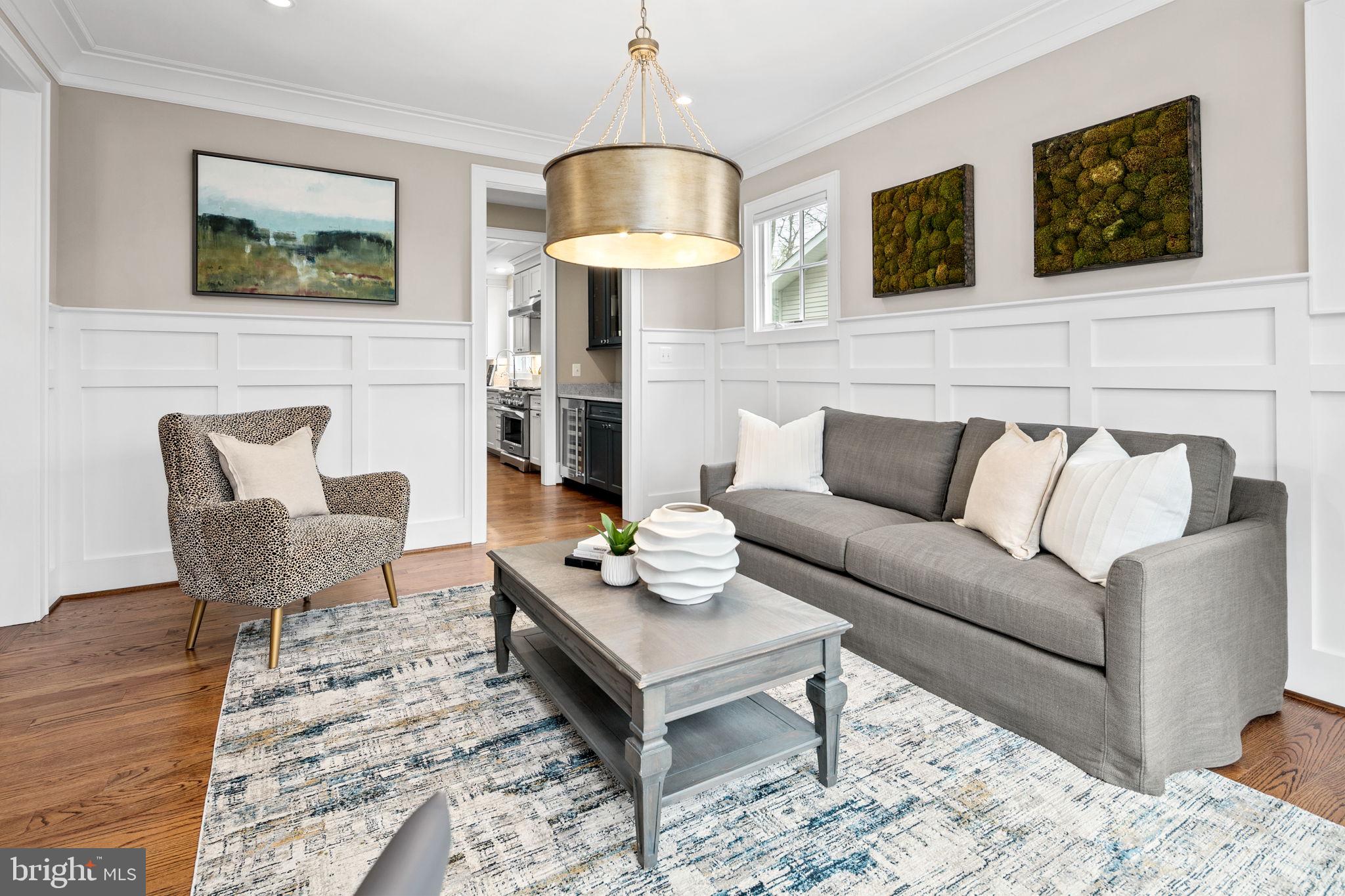 LEE HEIGHTS - Residential