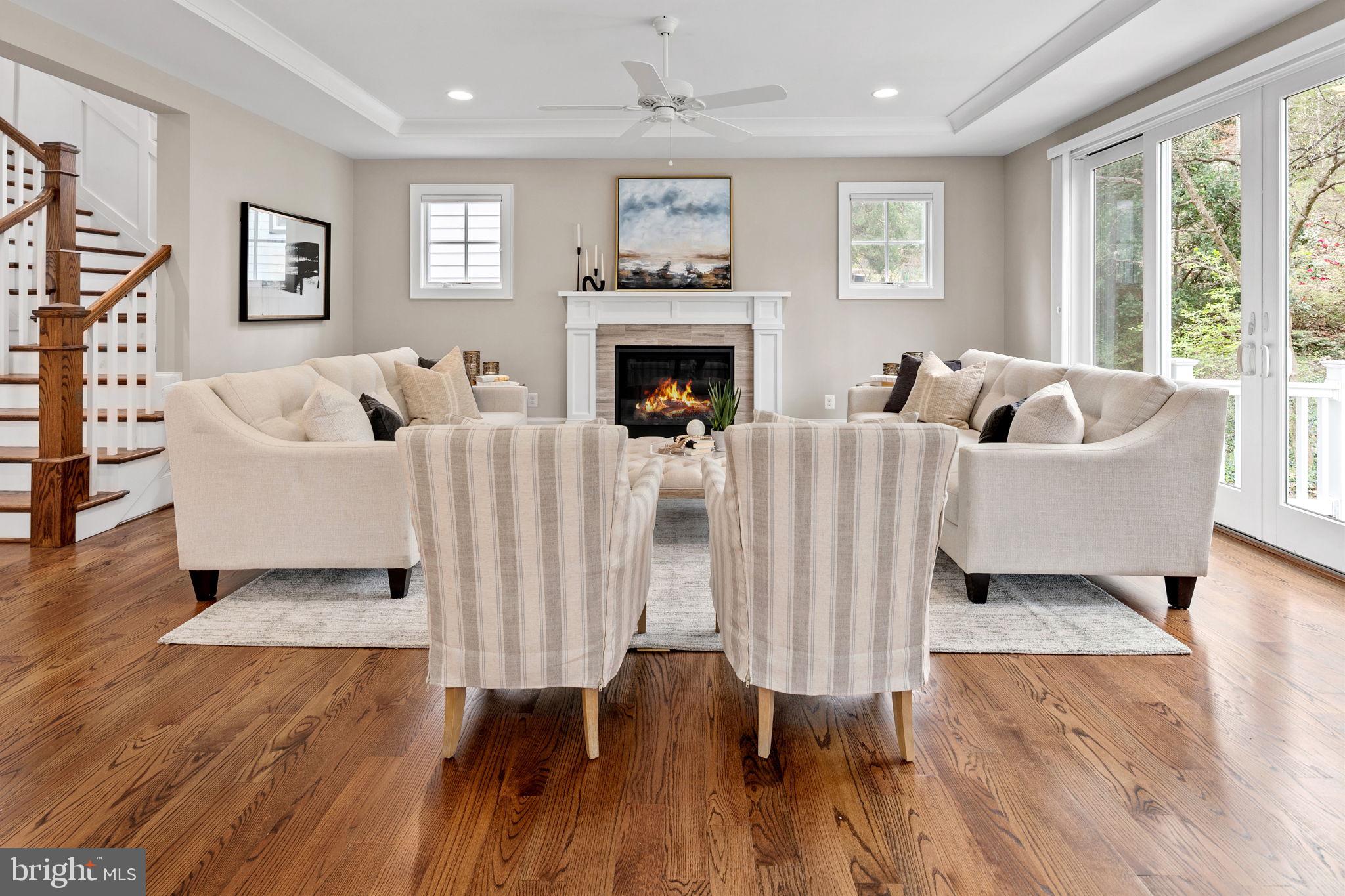 LEE HEIGHTS - Residential