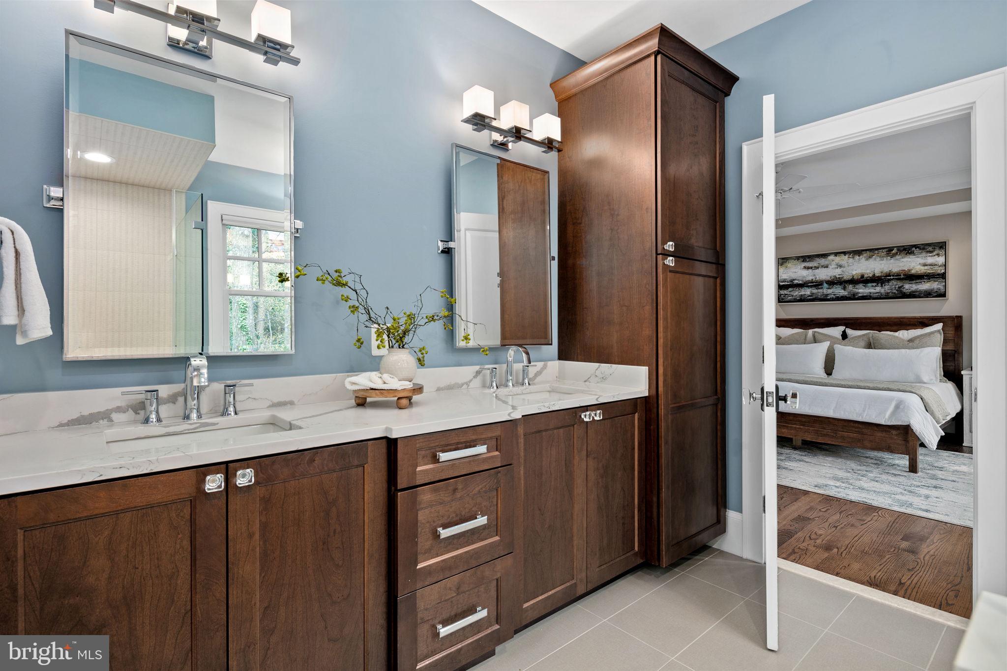 LEE HEIGHTS - Residential