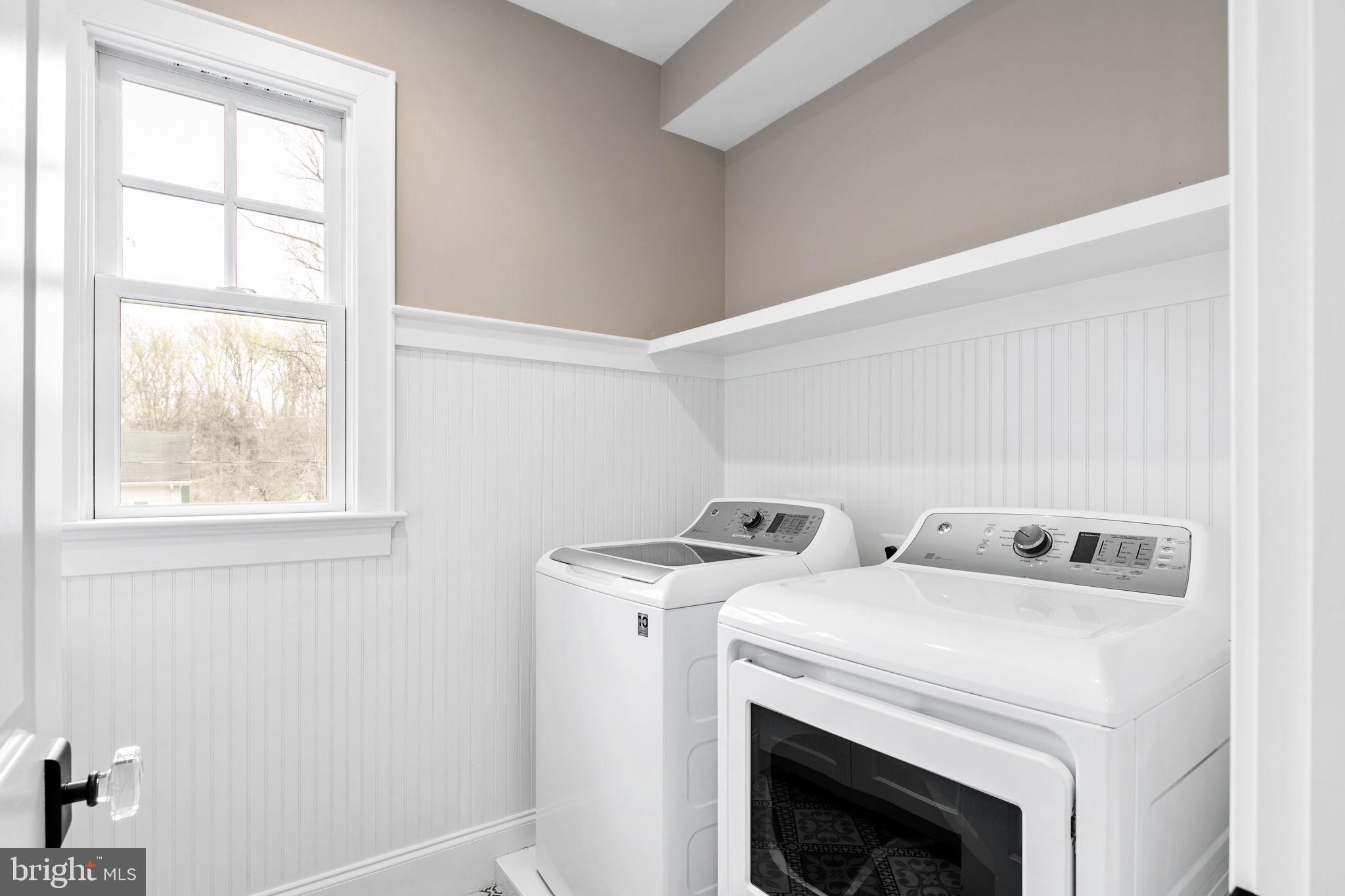 LEE HEIGHTS - Residential