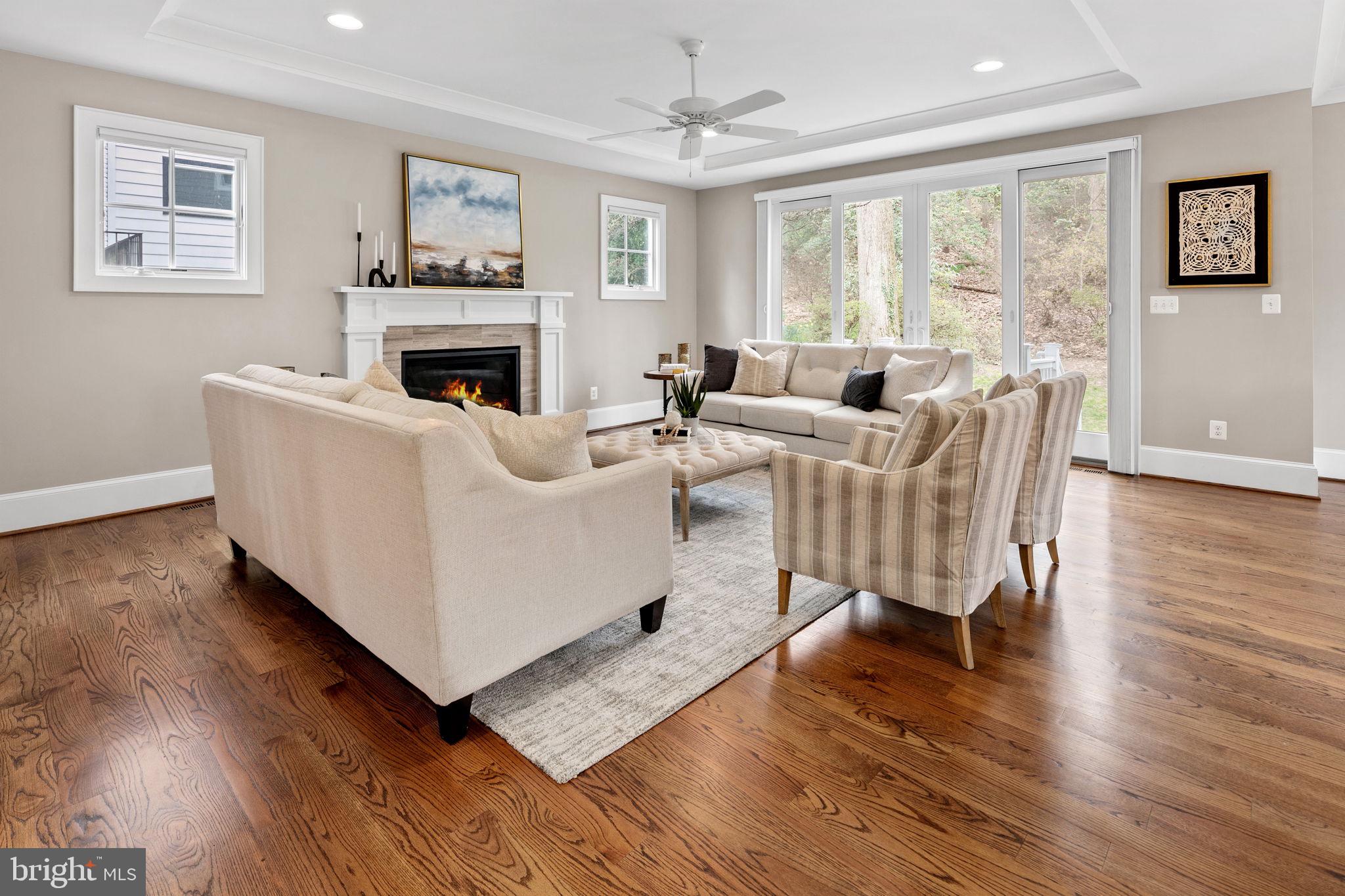 LEE HEIGHTS - Residential