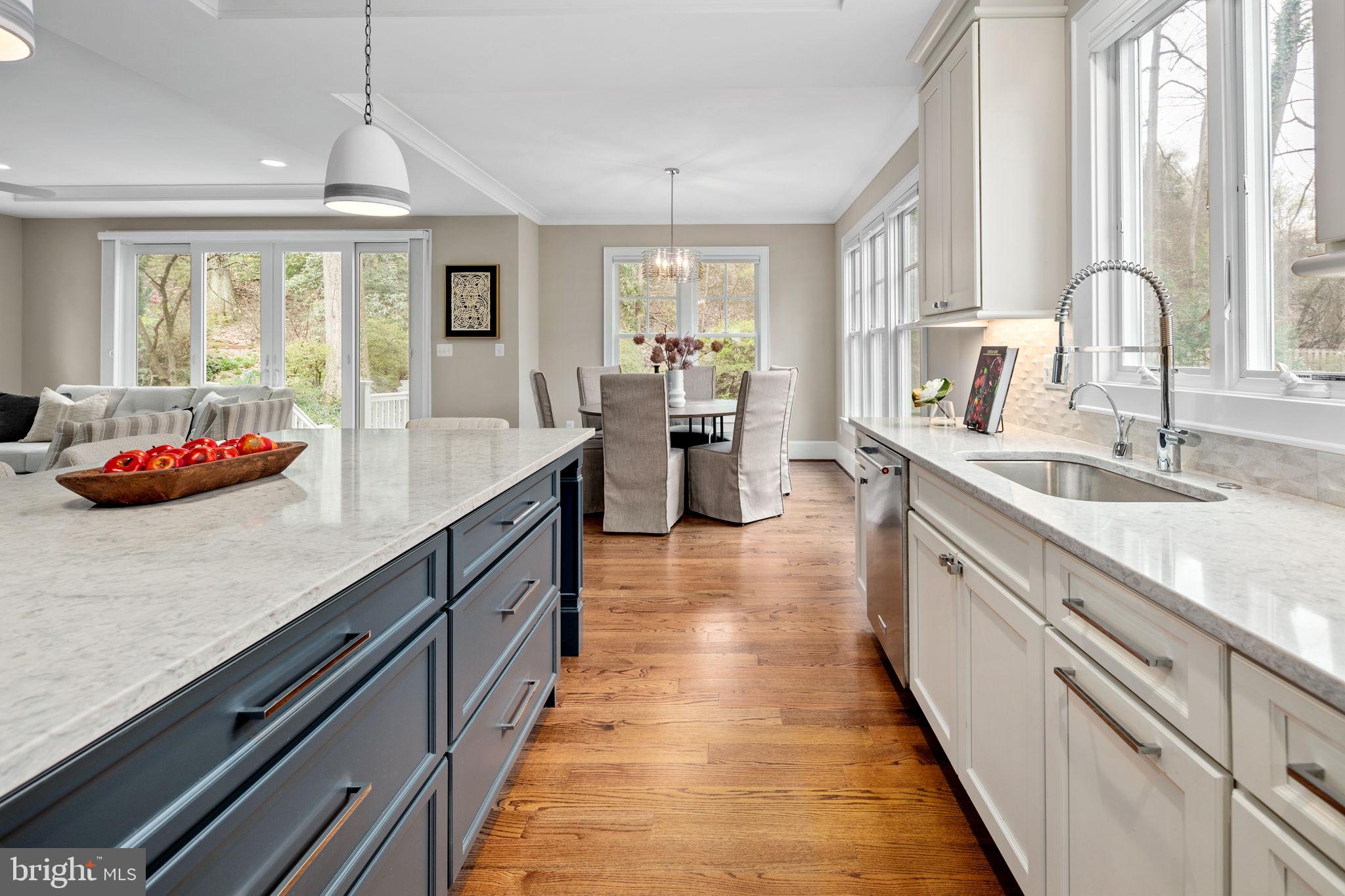 LEE HEIGHTS - Residential