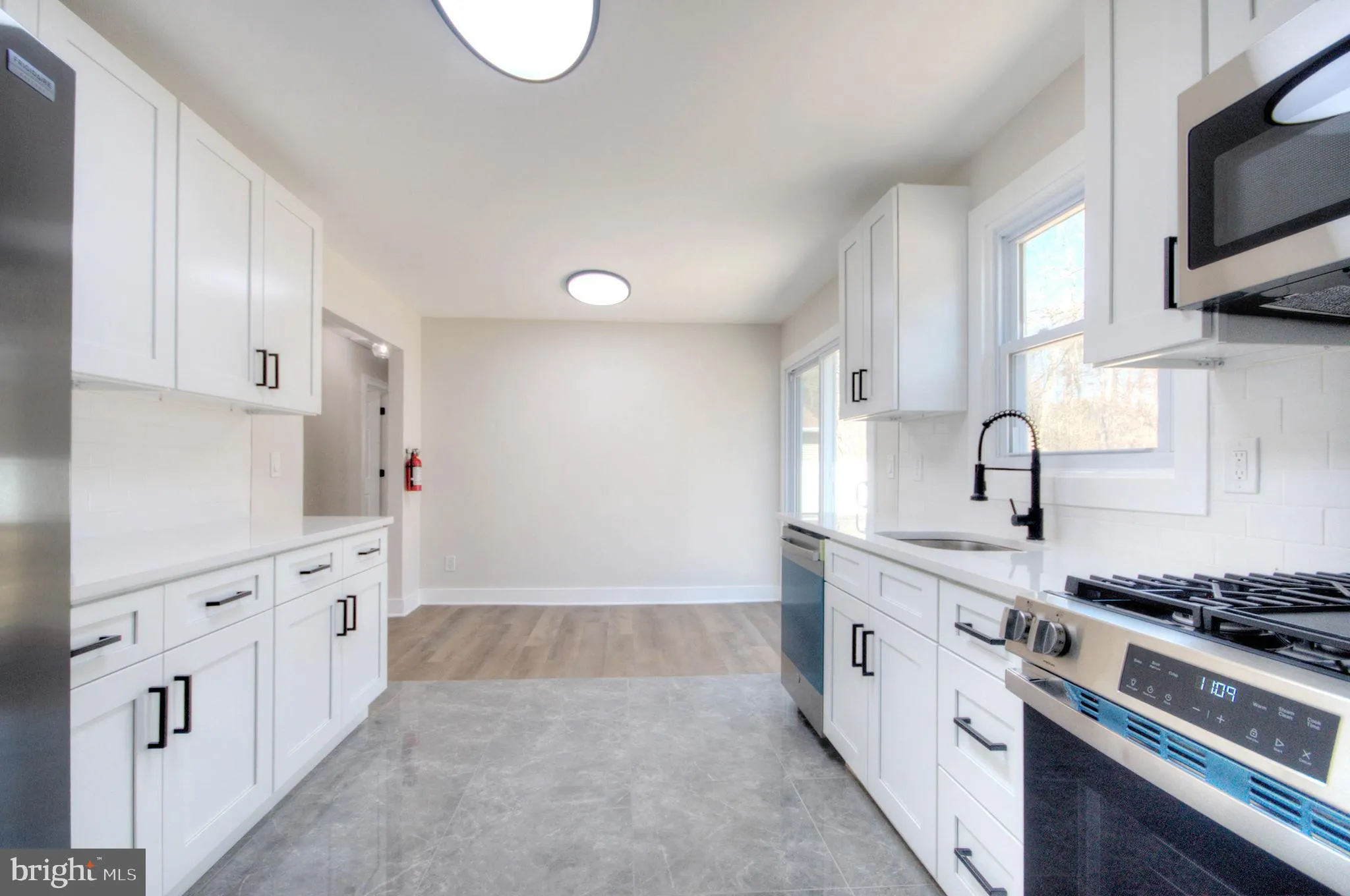 Egg Harbor Township, New Jersey 08234, United States, 3 Bedrooms Bedrooms, ,1 BathroomBathrooms,Residential,Active,95631