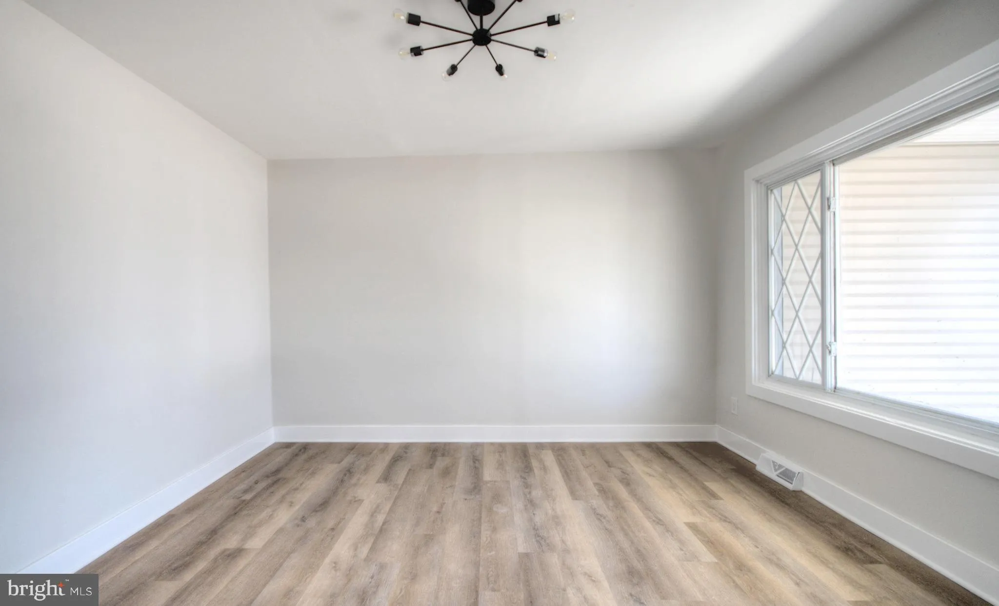 Egg Harbor Township, New Jersey 08234, United States, 3 Bedrooms Bedrooms, ,1 BathroomBathrooms,Residential,Active,95631