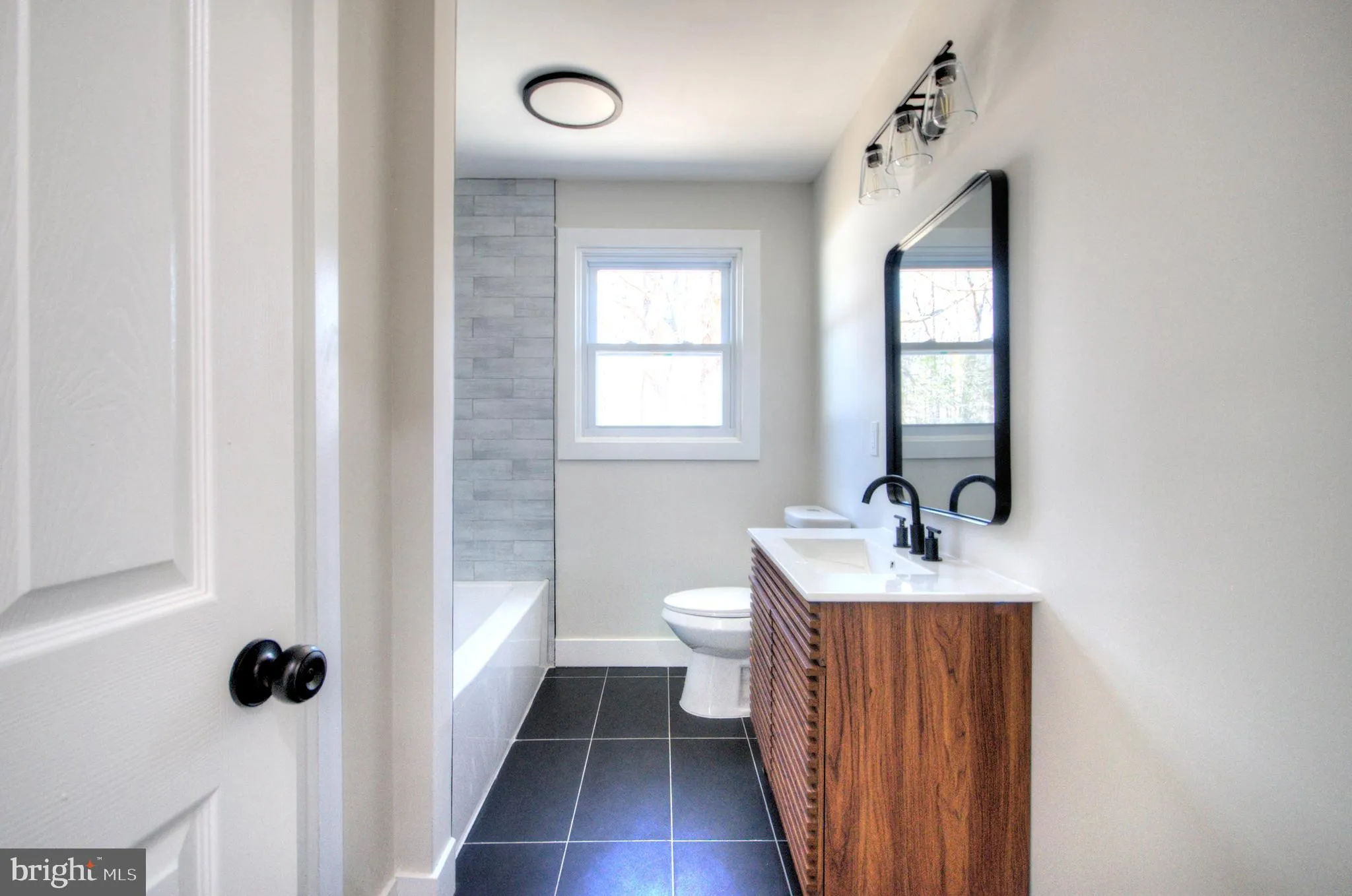 Egg Harbor Township, New Jersey 08234, United States, 3 Bedrooms Bedrooms, ,1 BathroomBathrooms,Residential,Active,95631