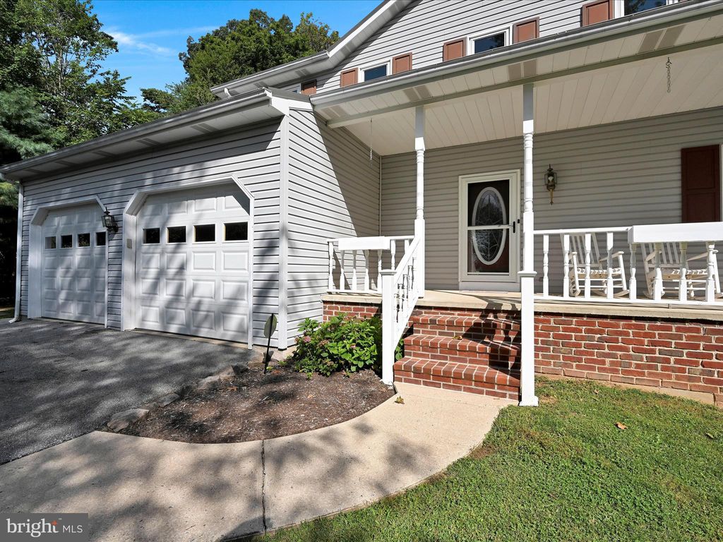 Photo of 5460 Ridge Road, ELIZABETHTOWN, PA 17022 (MLS # PADA2048360)