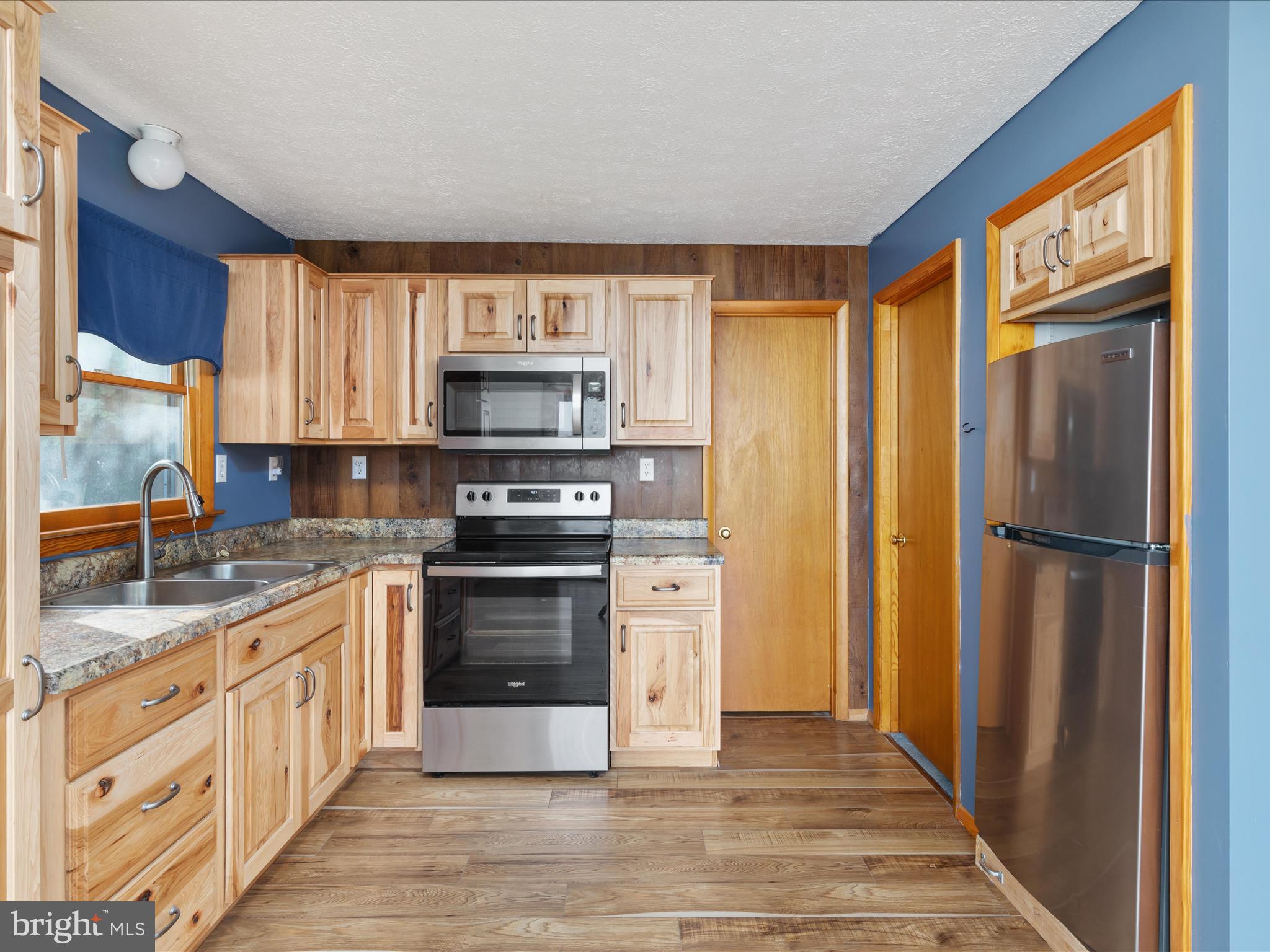 HIGH MOUNTAIN ORCHARDS - Residential