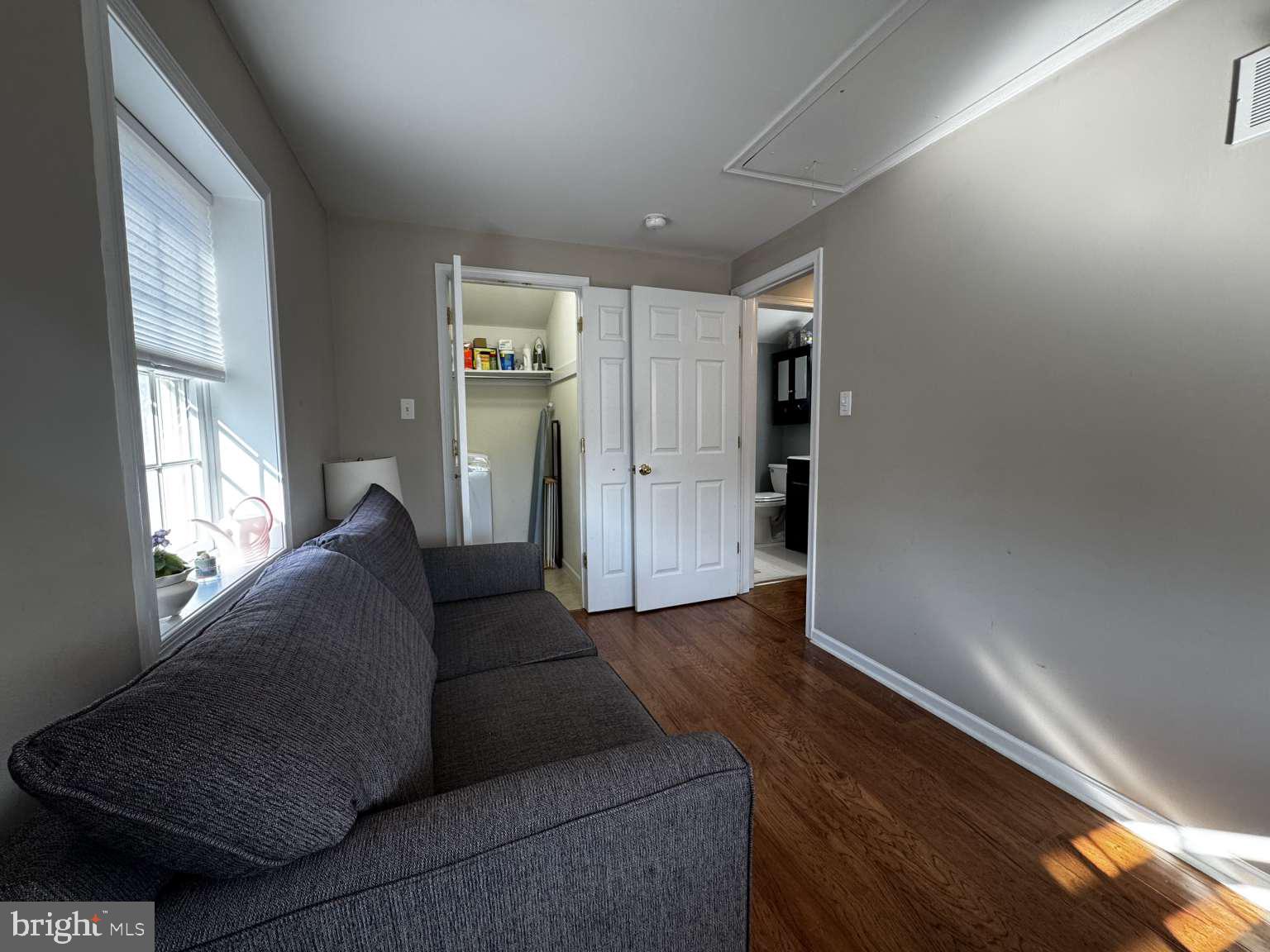 LAFAYETTE HILL - Residential