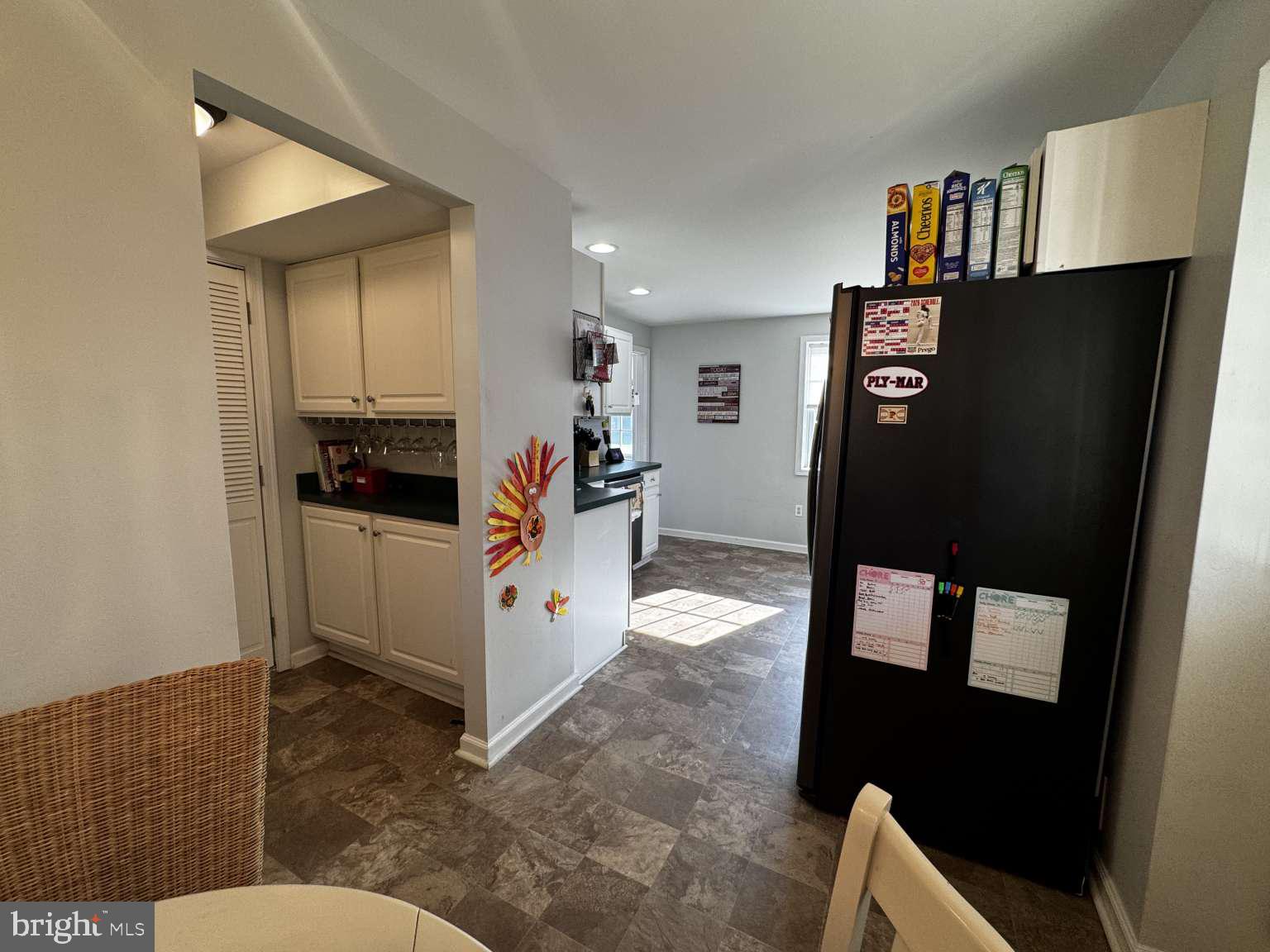 4004 SCHOOL HOUSE LANE