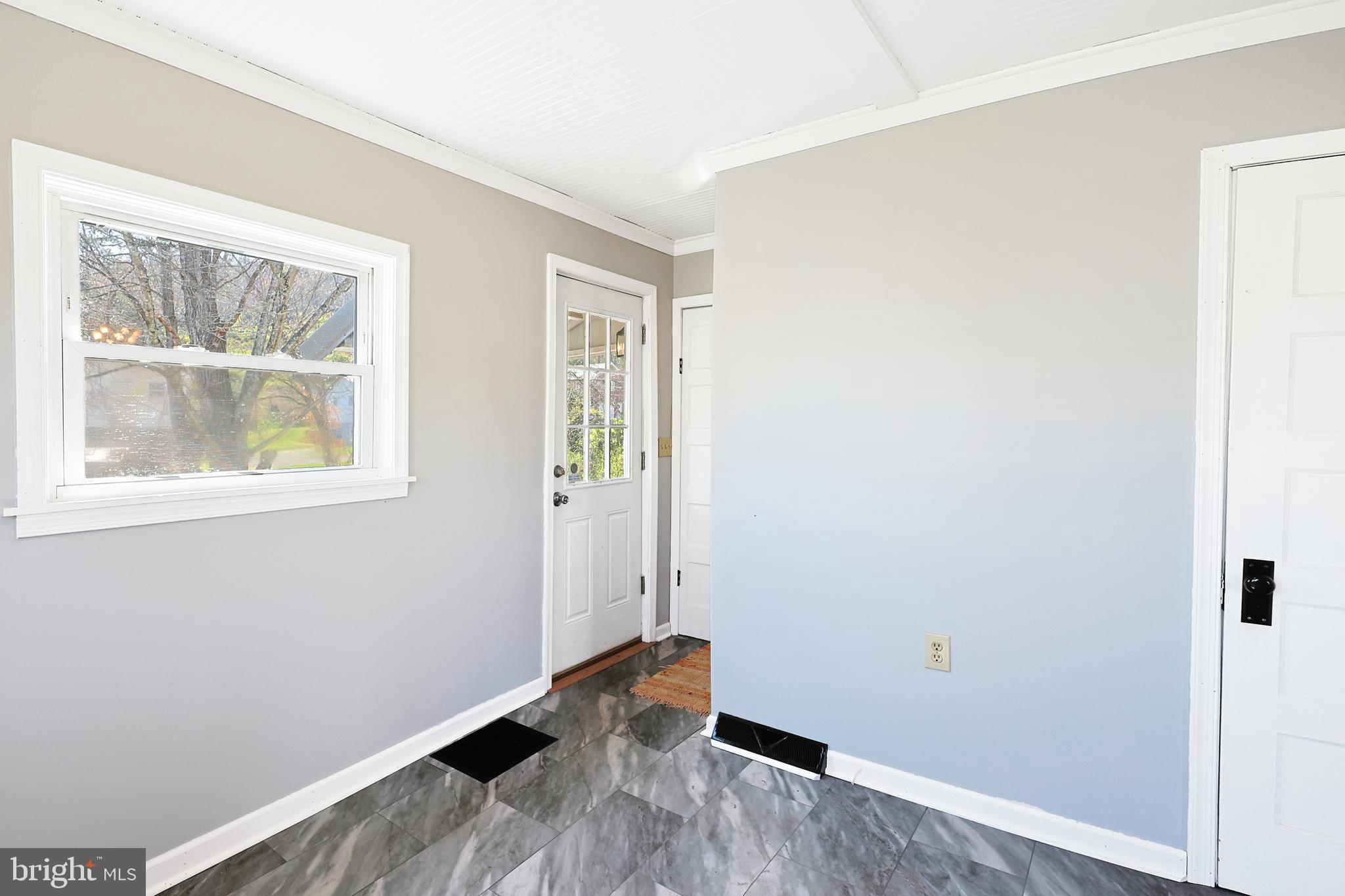 SHORT GAP - Residential