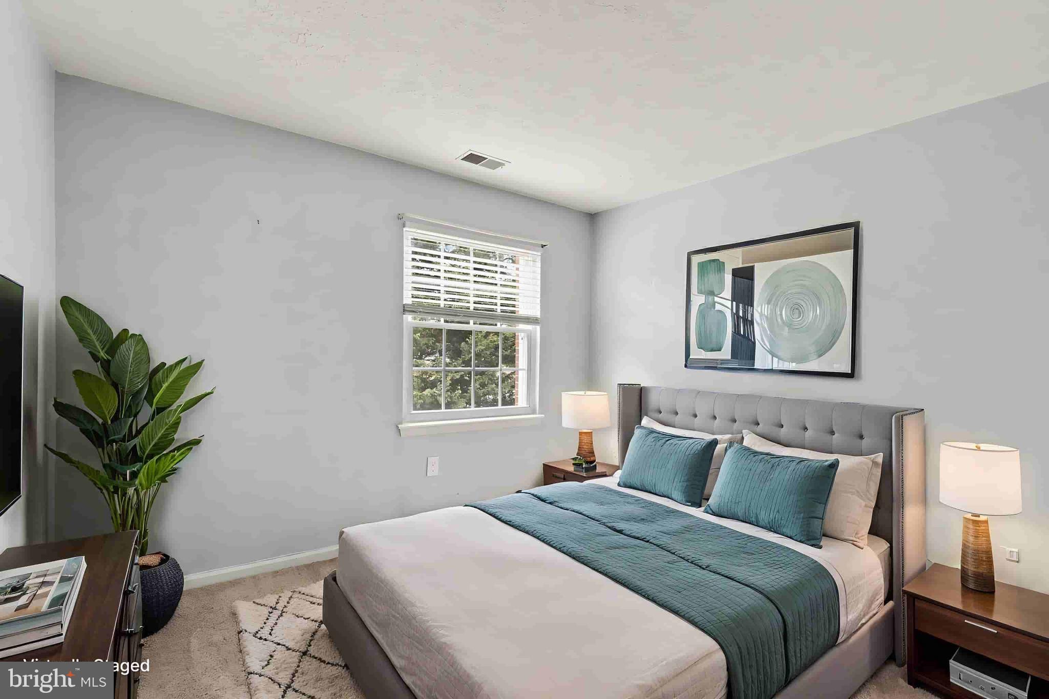 RIVERSIDE PARK - Residential