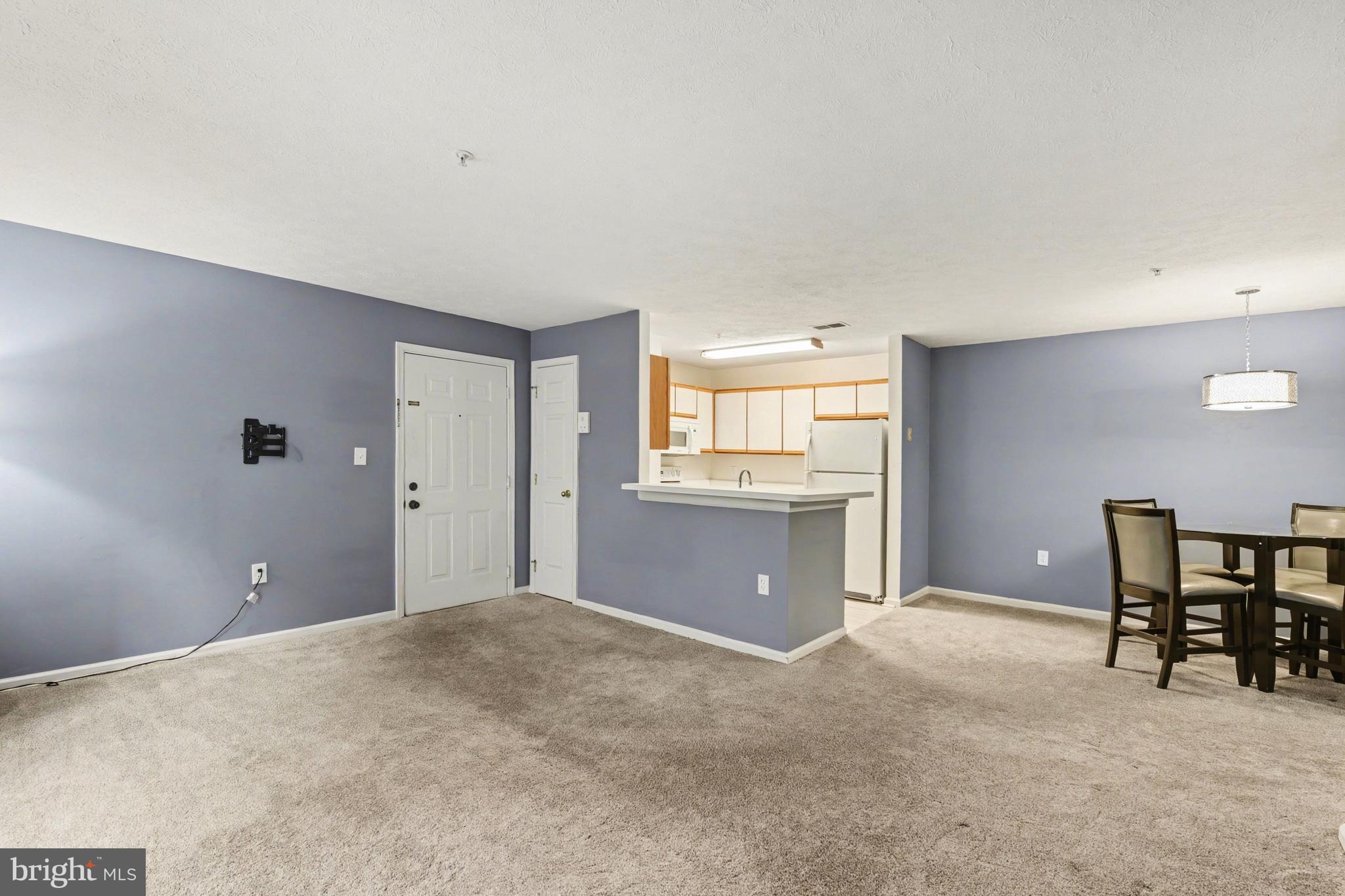 RIVERSIDE PARK - Residential