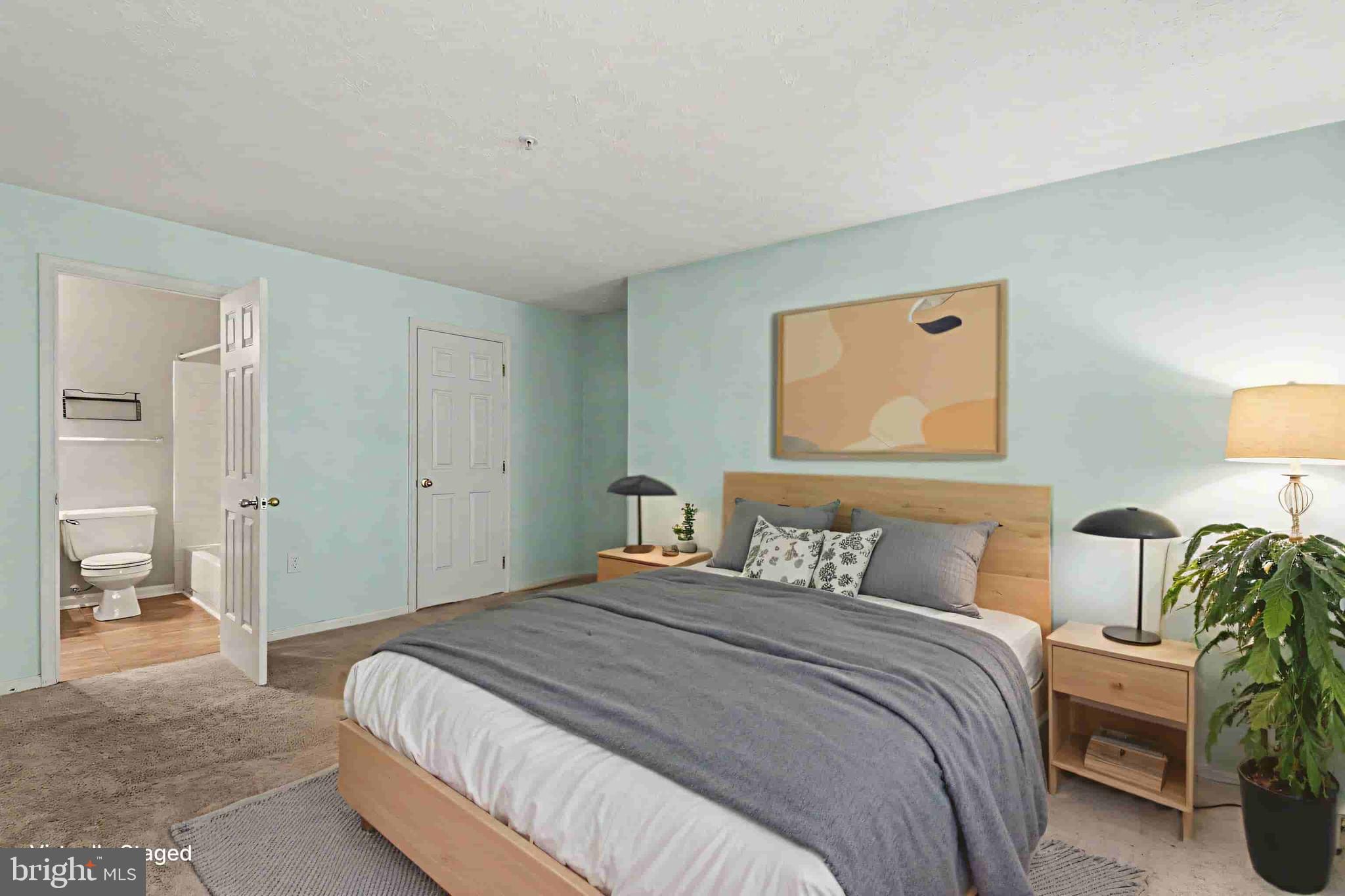 RIVERSIDE PARK - Residential