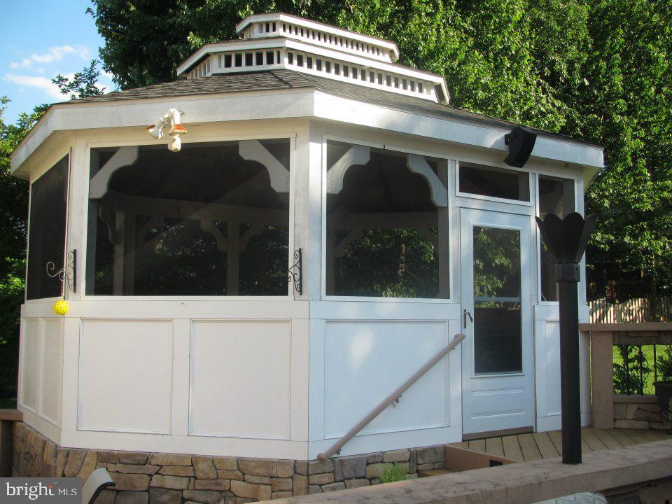 CEDAR KNOLL - Residential Lease