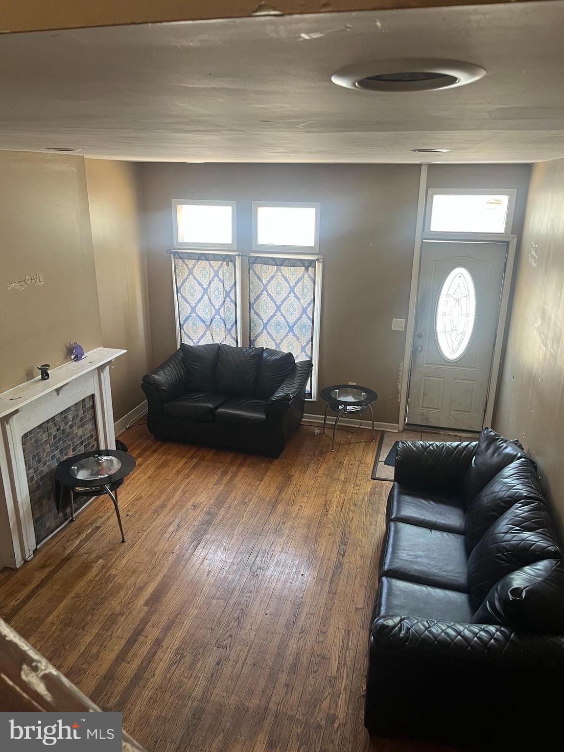 SANDTOWN-WINCHESTER - Residential