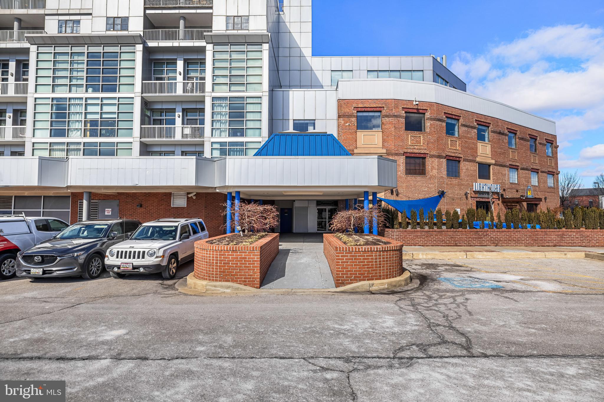 LIGHTHOUSE POINT - Residential