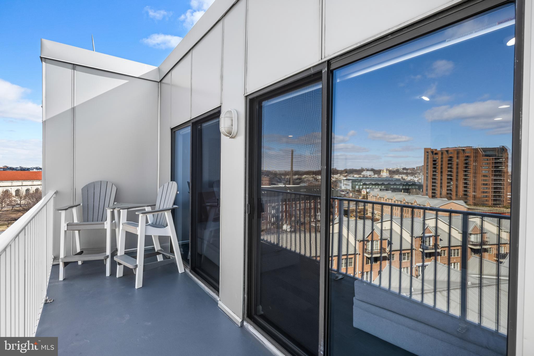 LIGHTHOUSE POINT - Residential