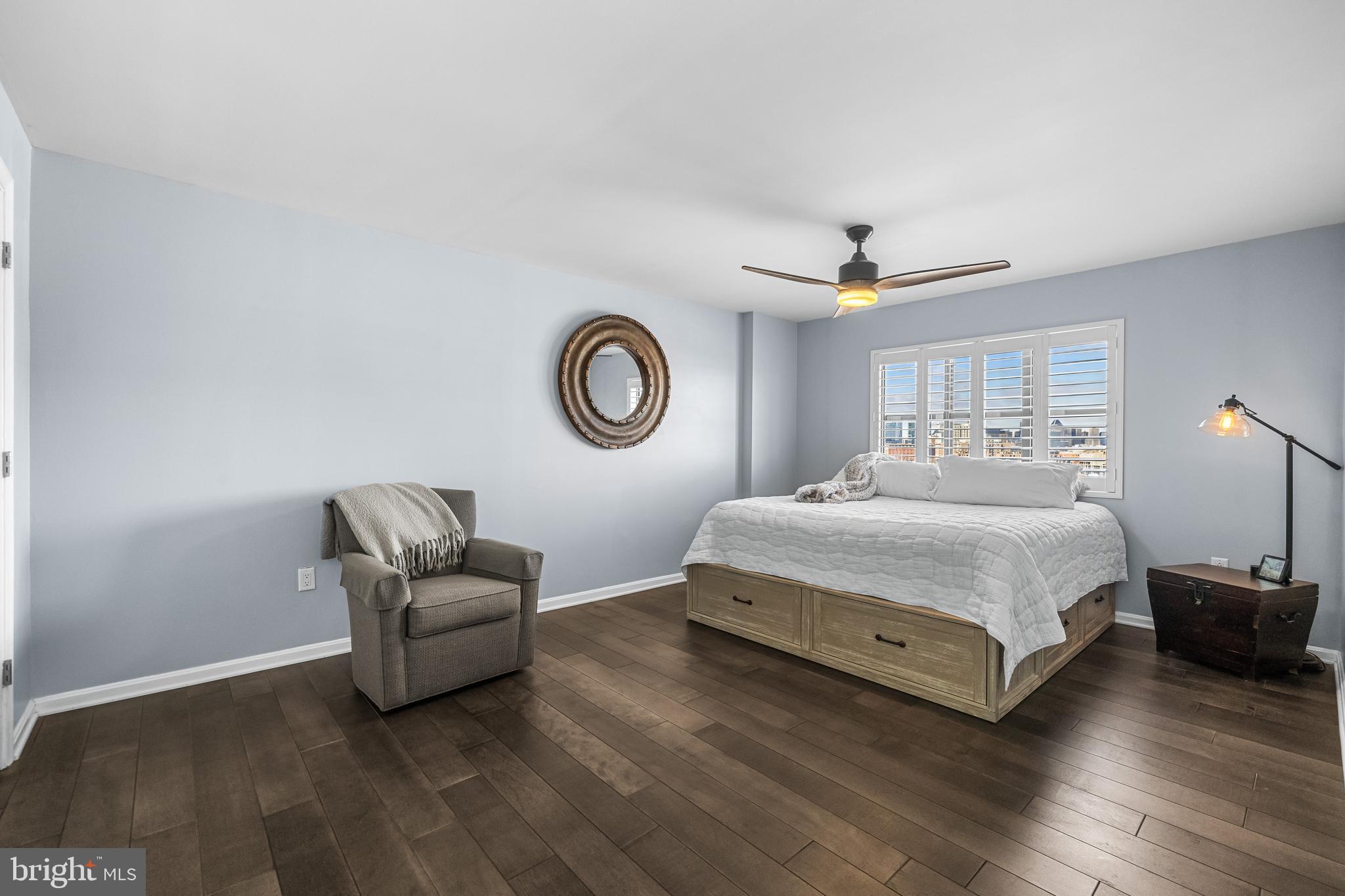 LIGHTHOUSE POINT - Residential