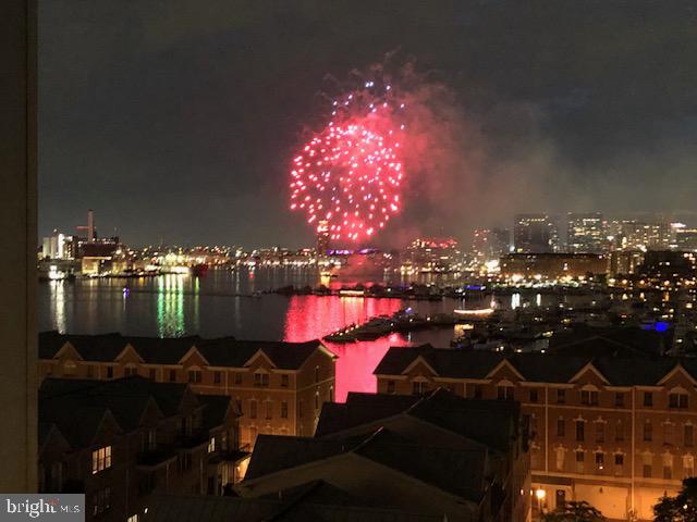 LIGHTHOUSE POINT - Residential