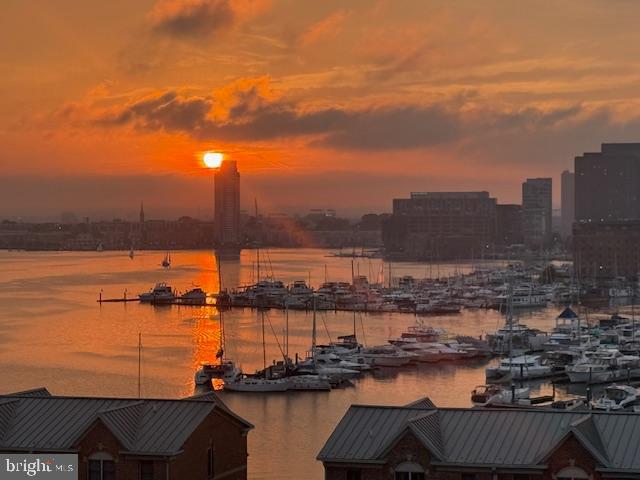 LIGHTHOUSE POINT - Residential