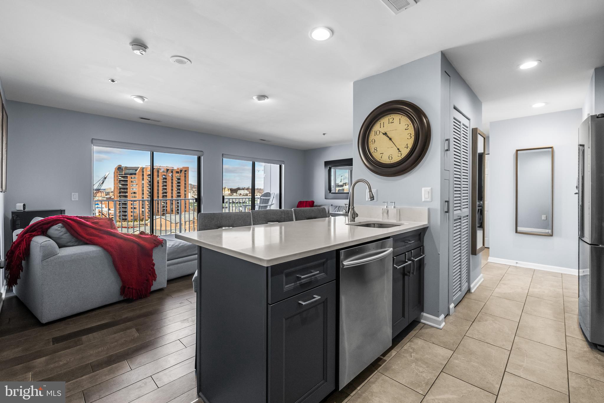 LIGHTHOUSE POINT - Residential