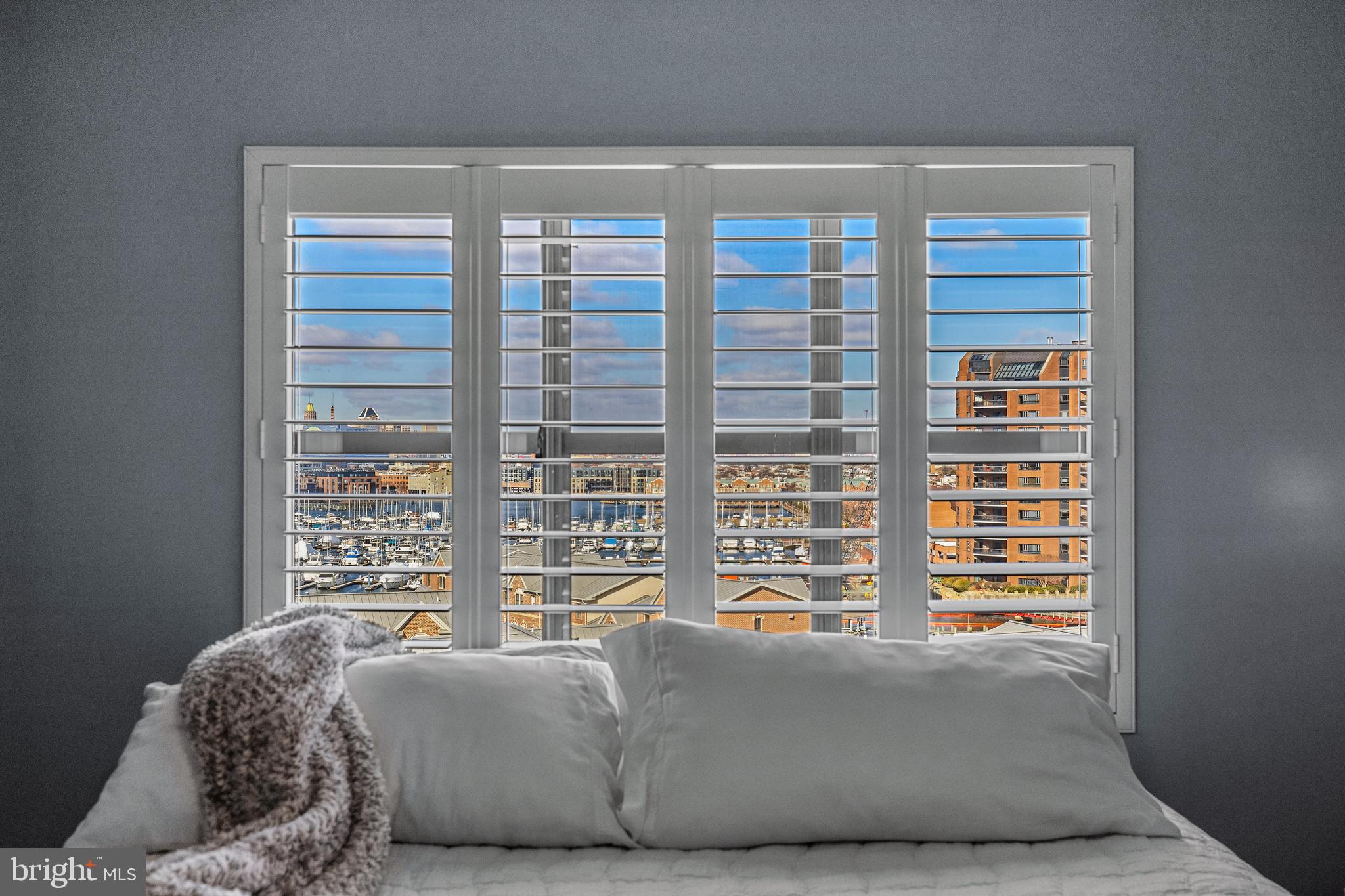 LIGHTHOUSE POINT - Residential