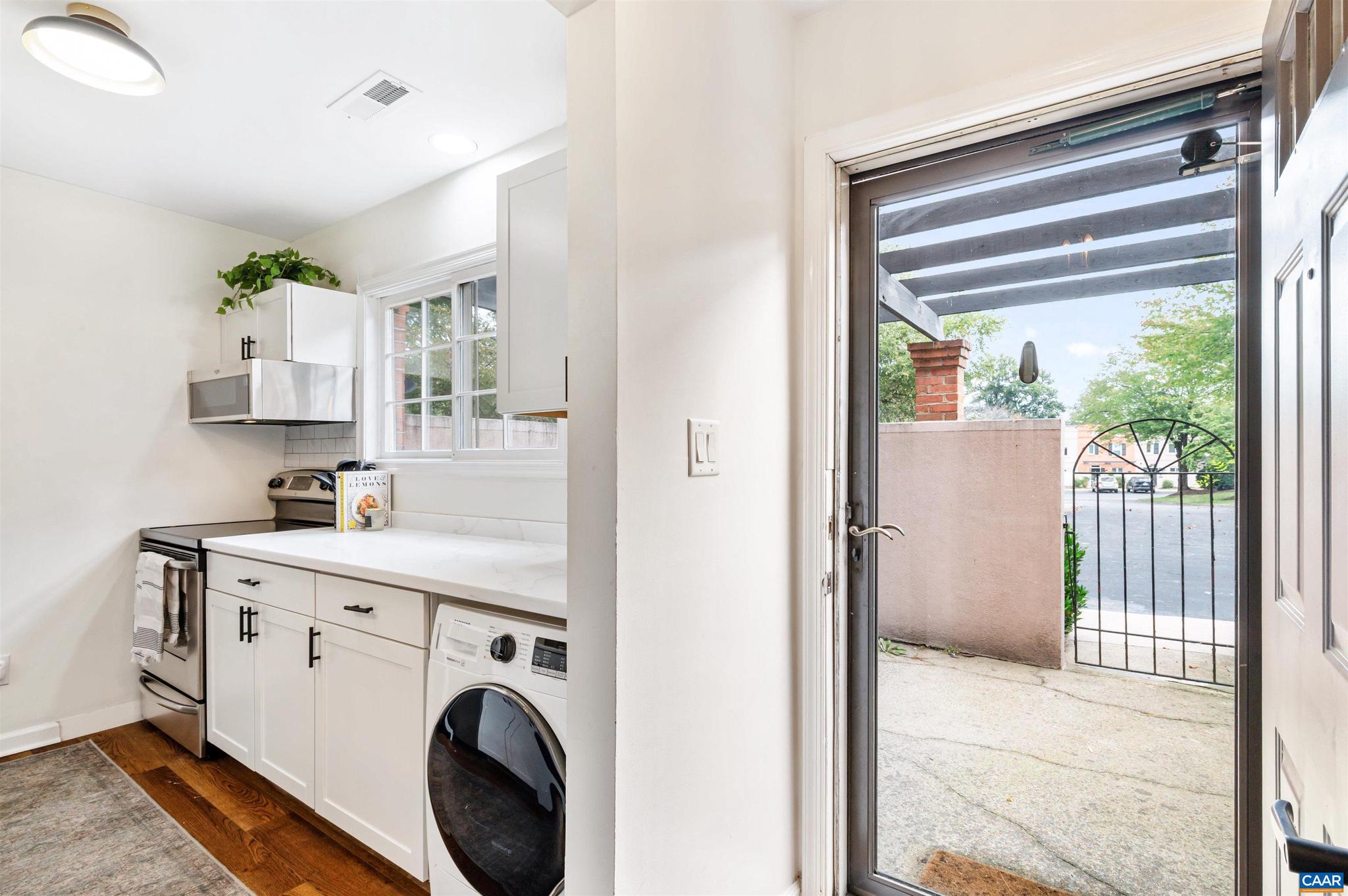 GARDEN COURT - Residential