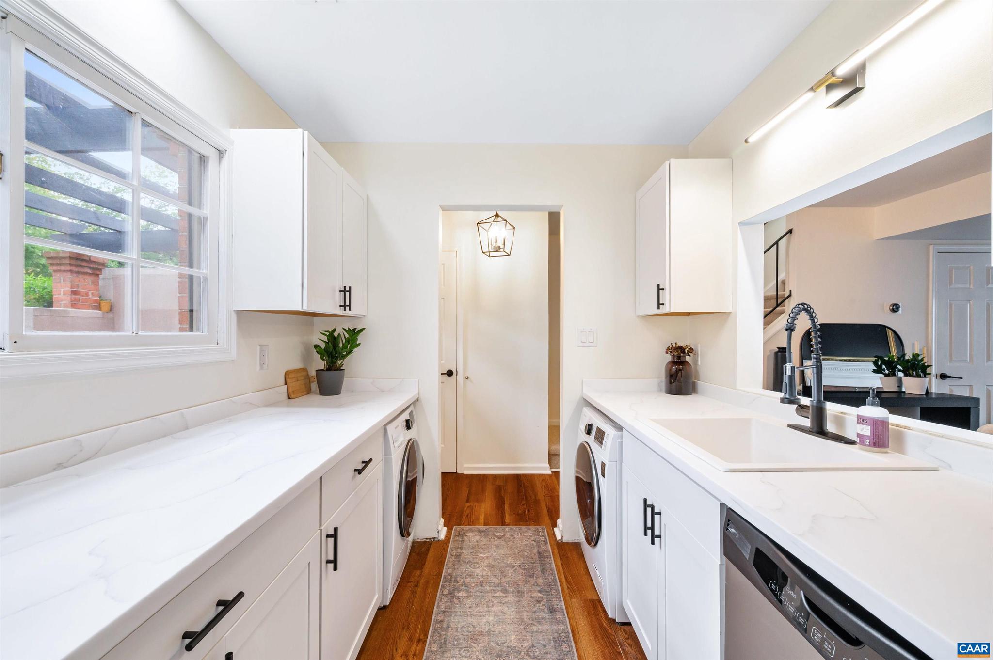 GARDEN COURT - Residential