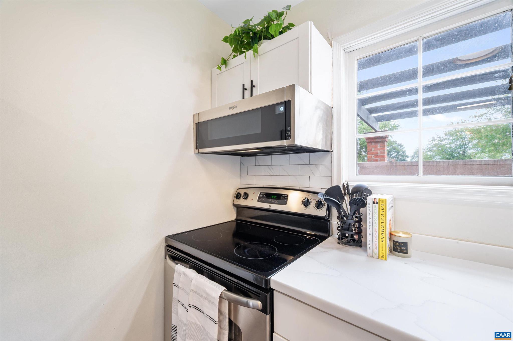 GARDEN COURT - Residential