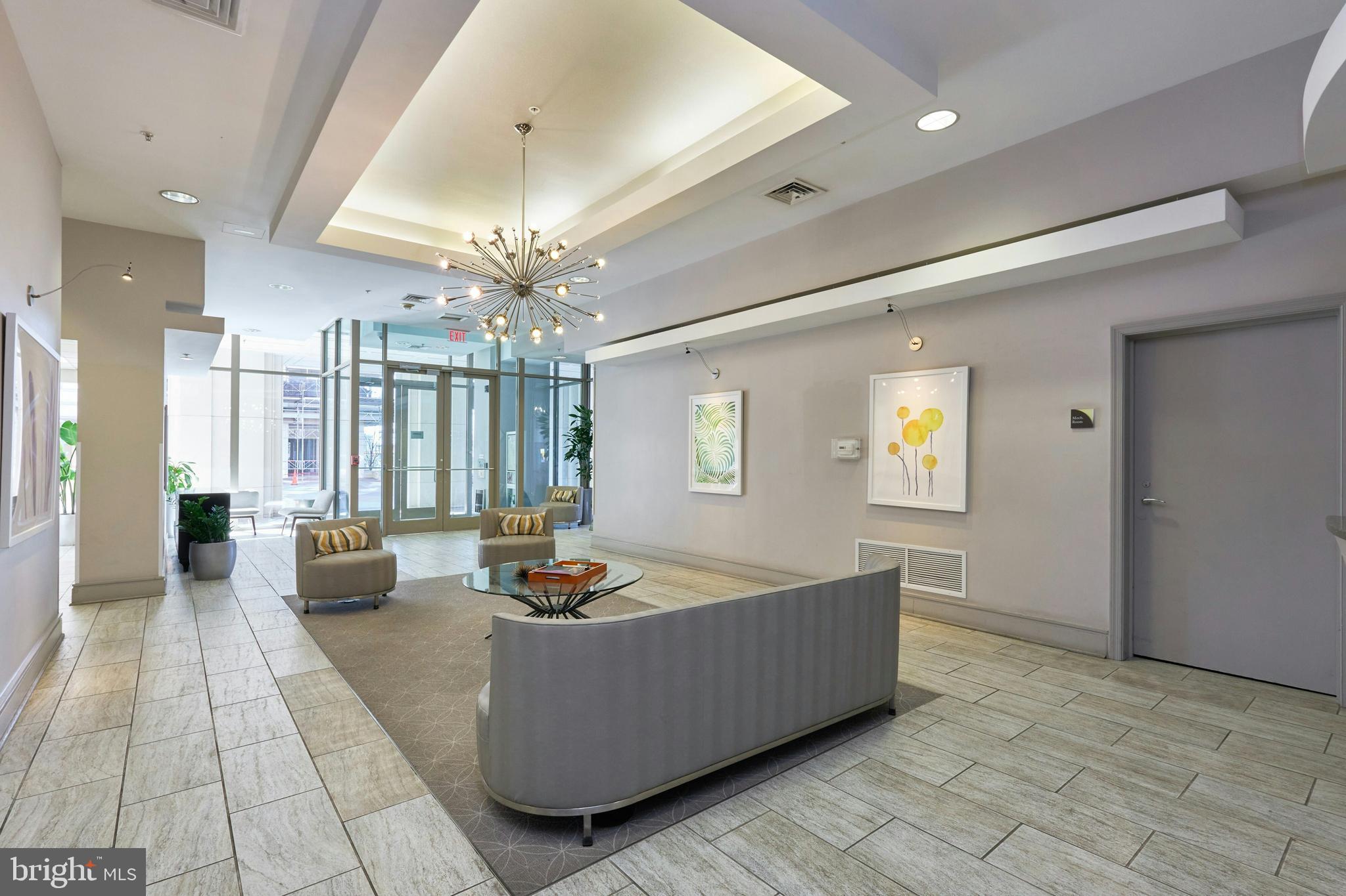 ECLIPSE ON CENTER PARK - Residential