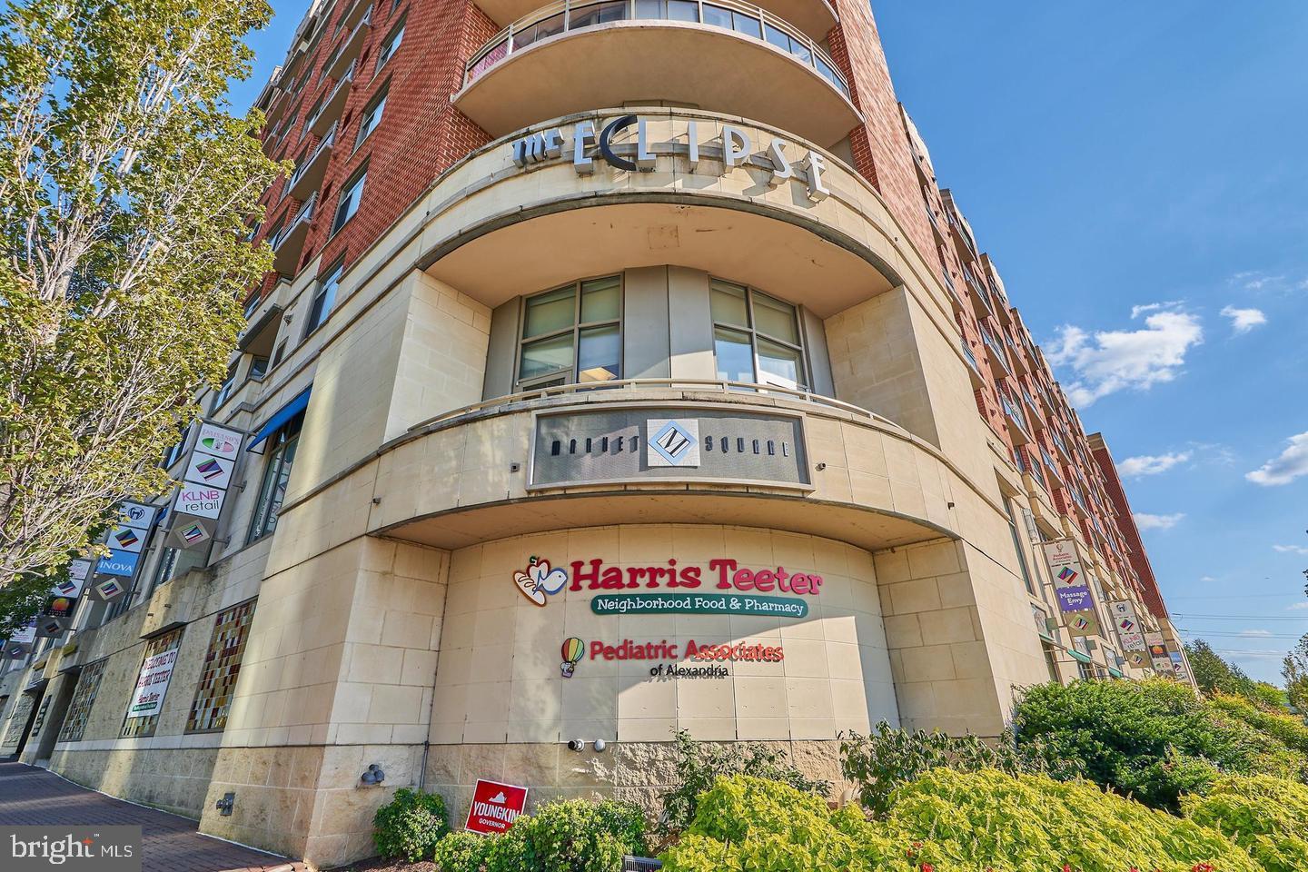 ECLIPSE ON CENTER PARK - Residential