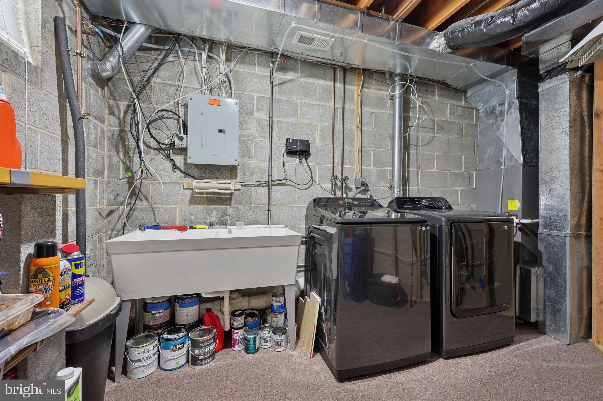 ABBEY LANE - Residential