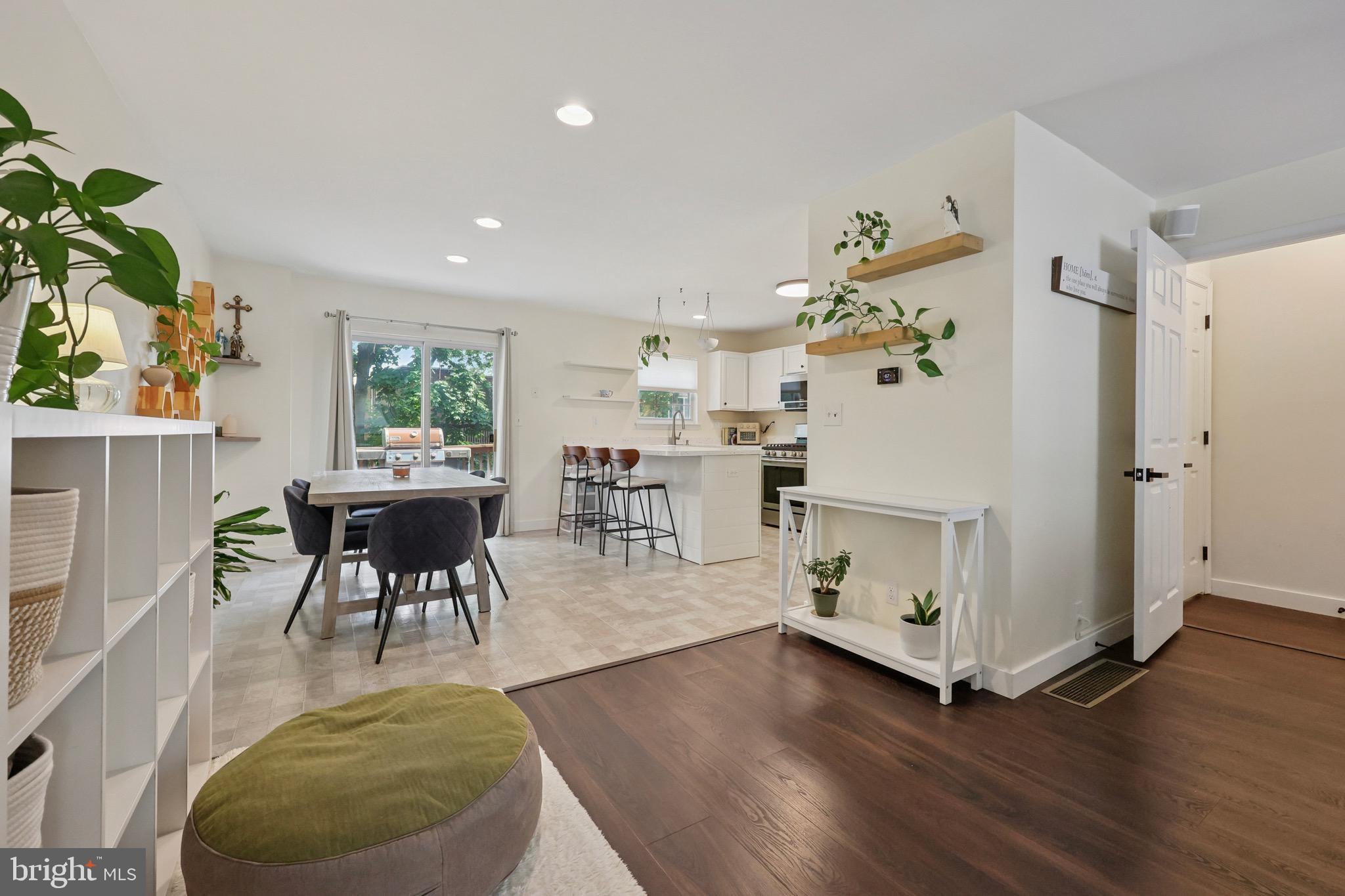 ABBEY LANE - Residential