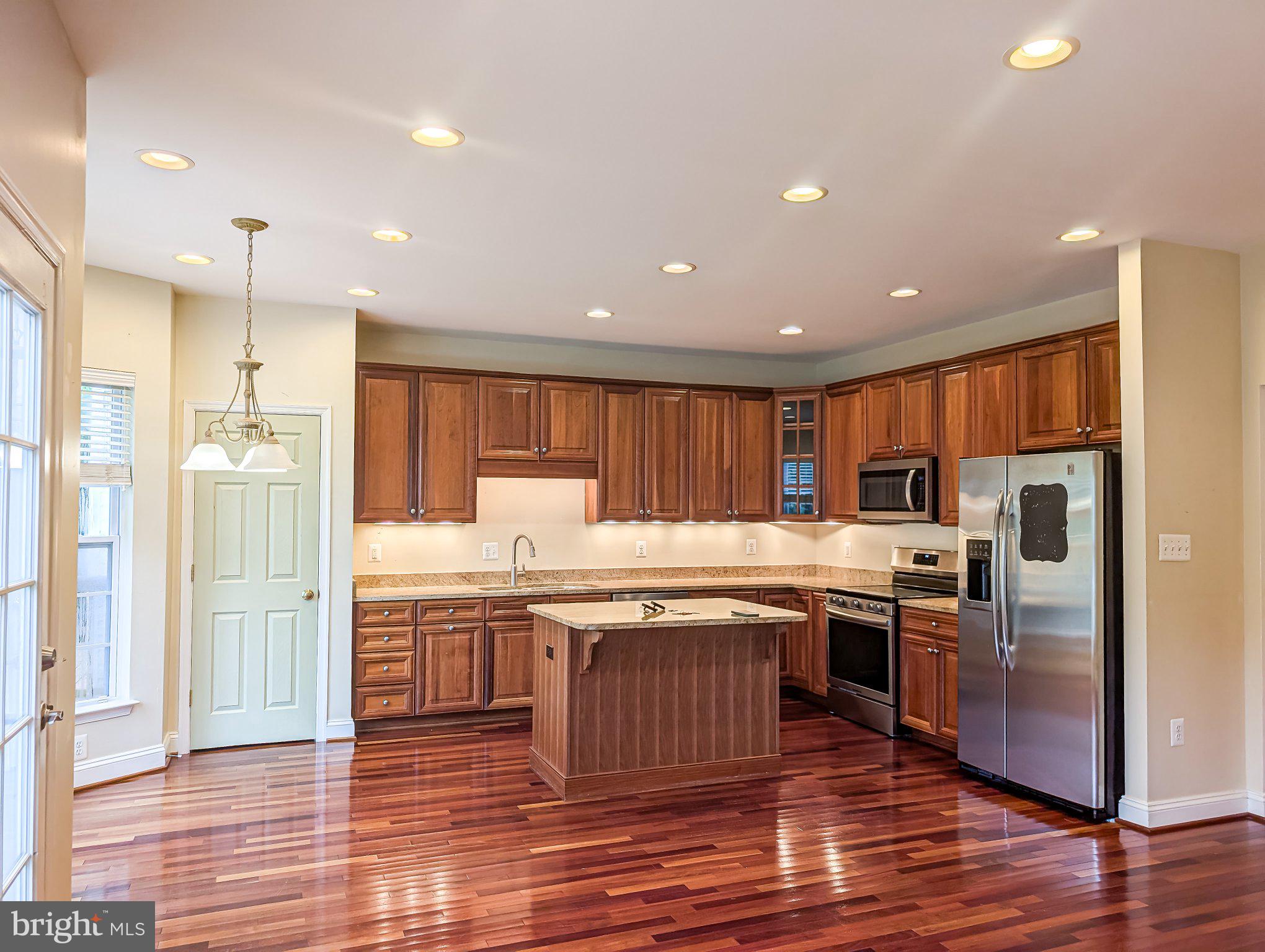 44148 AZALEA COURT
