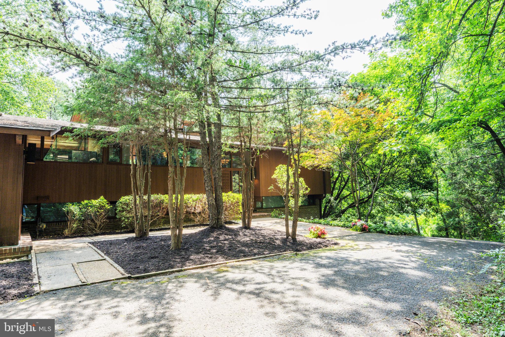 1017 TOWLSTON ROAD