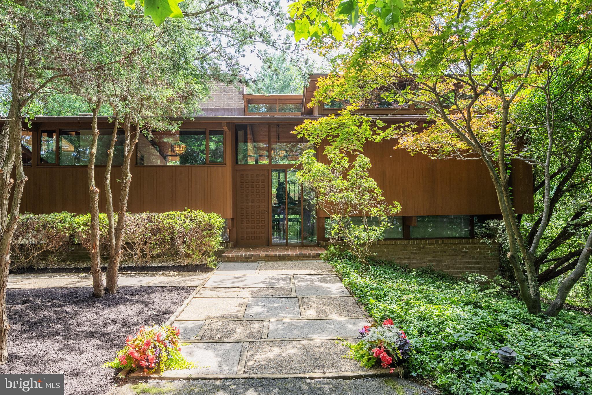 1017 TOWLSTON ROAD