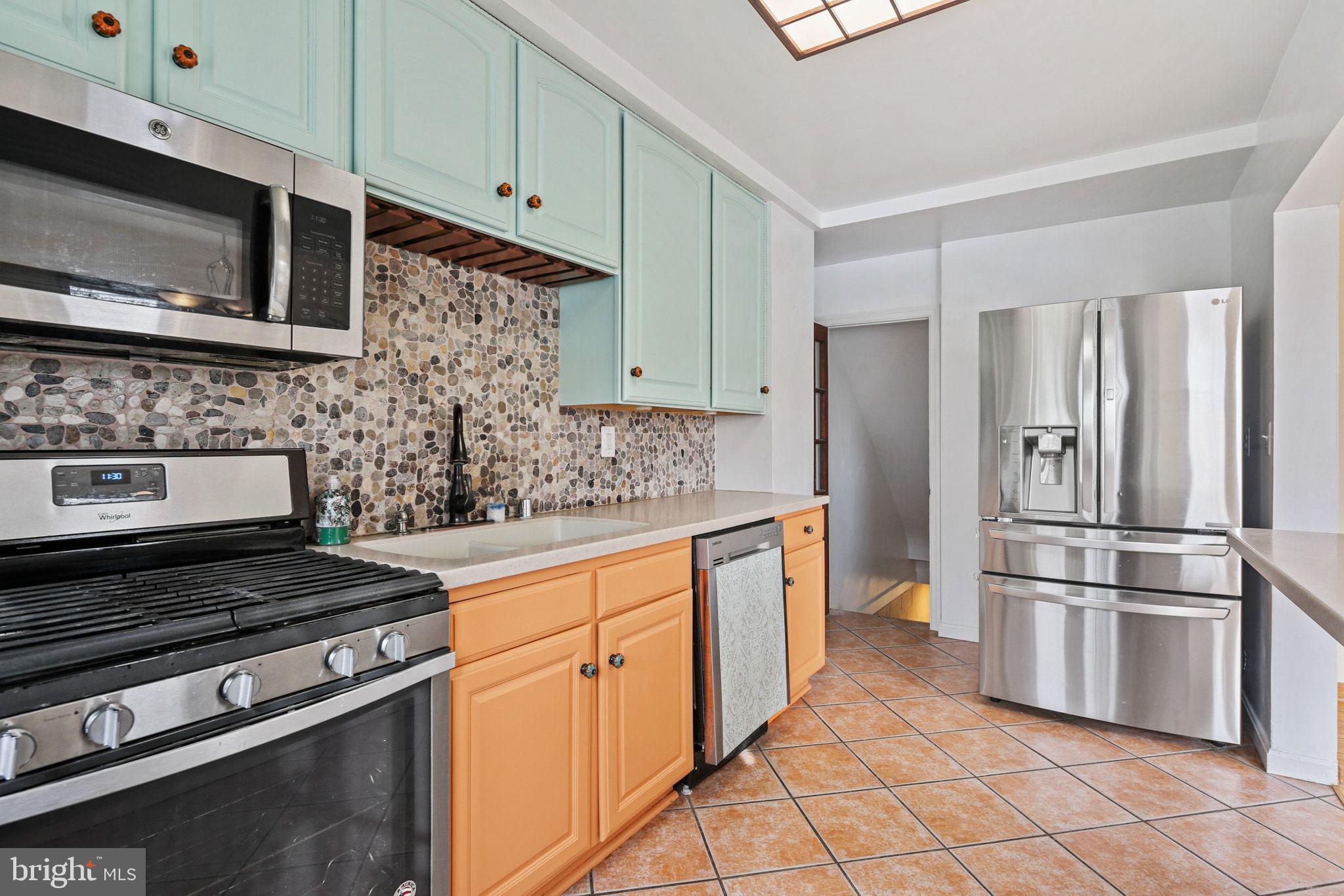 RAMBLEWOOD - Residential