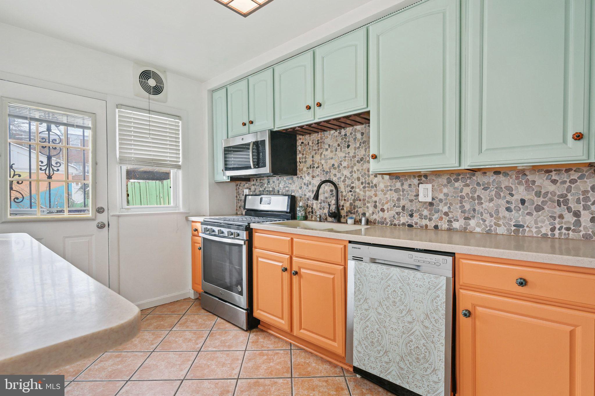 RAMBLEWOOD - Residential