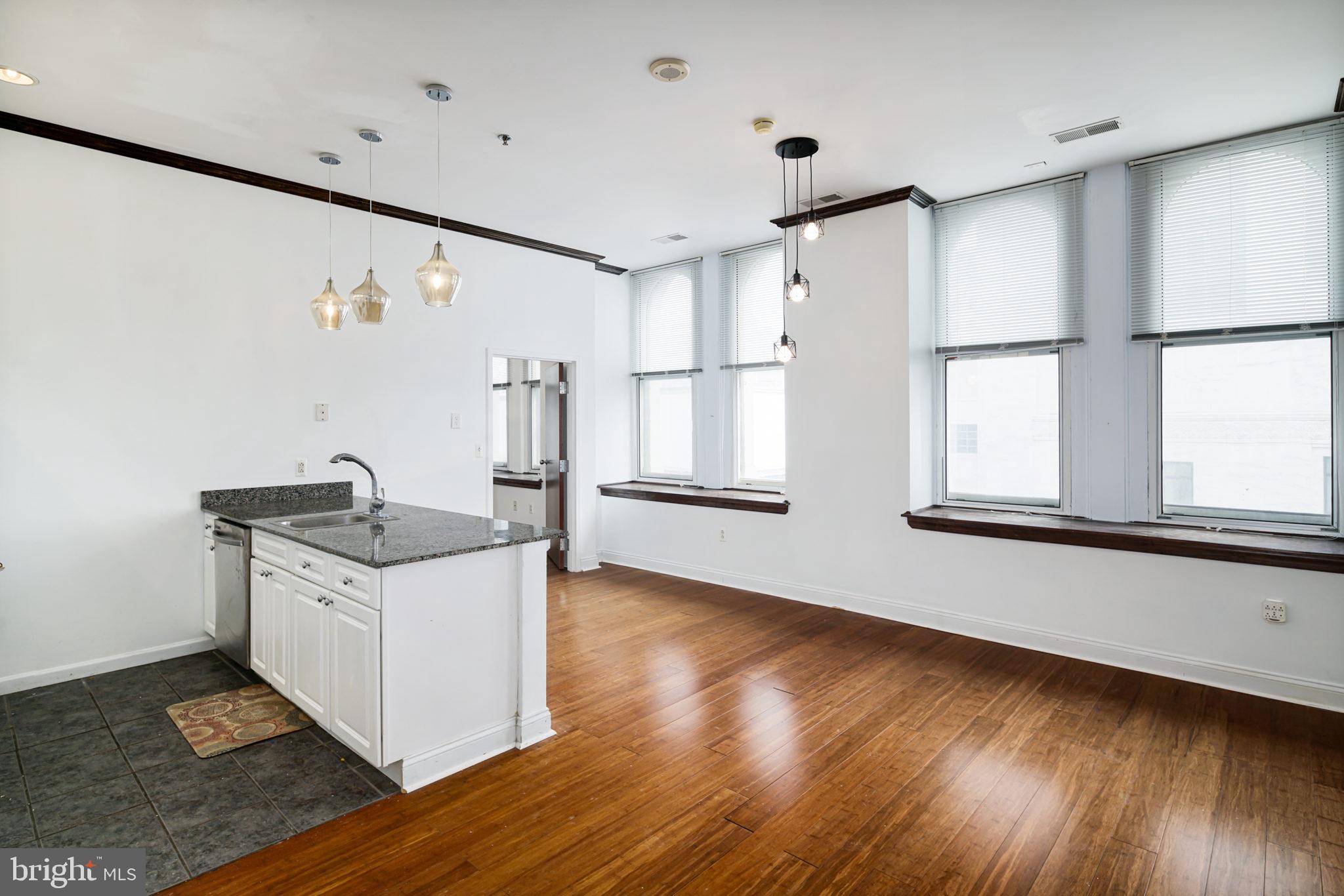 CENTER CITY - Residential Lease