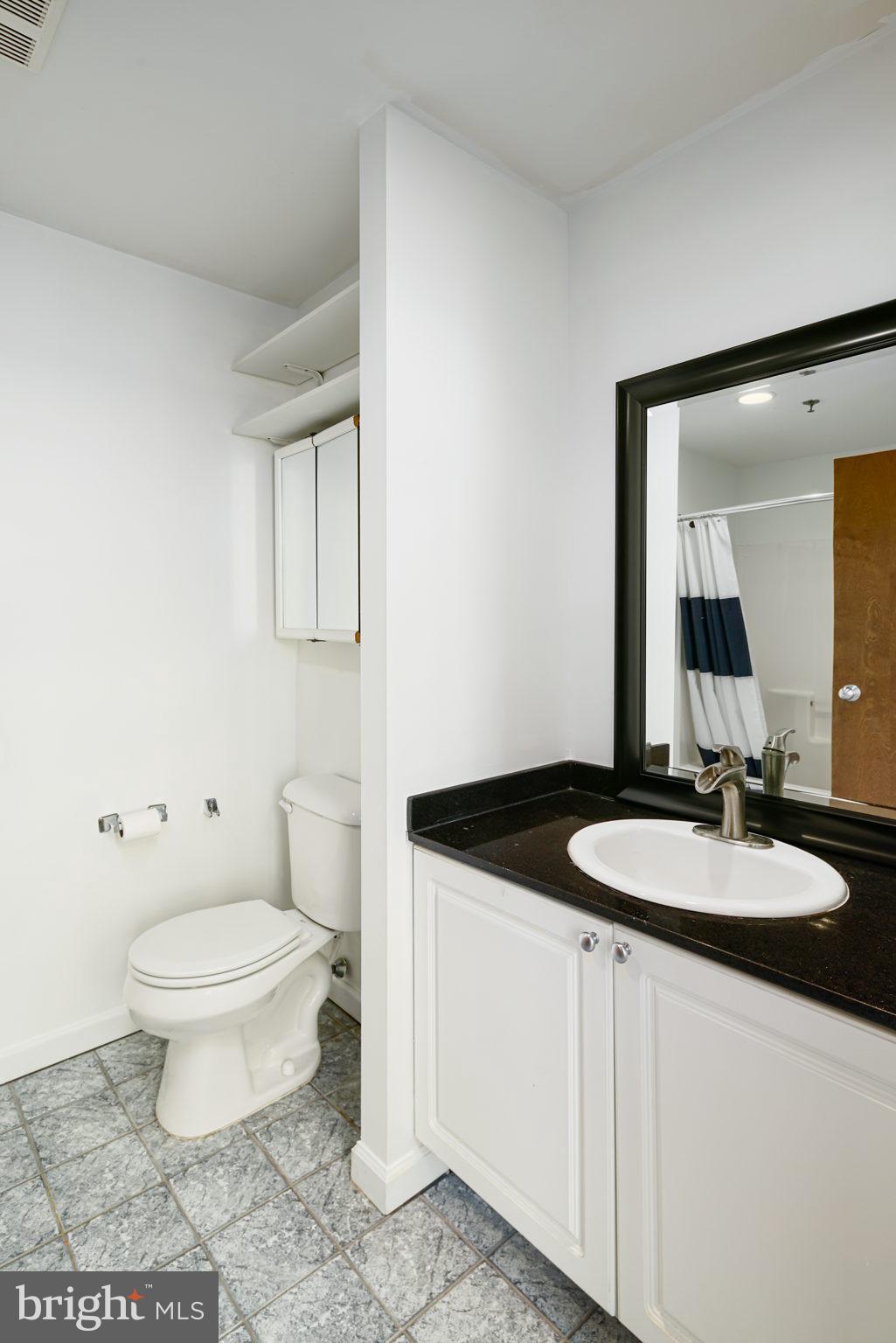 CENTER CITY - Residential Lease