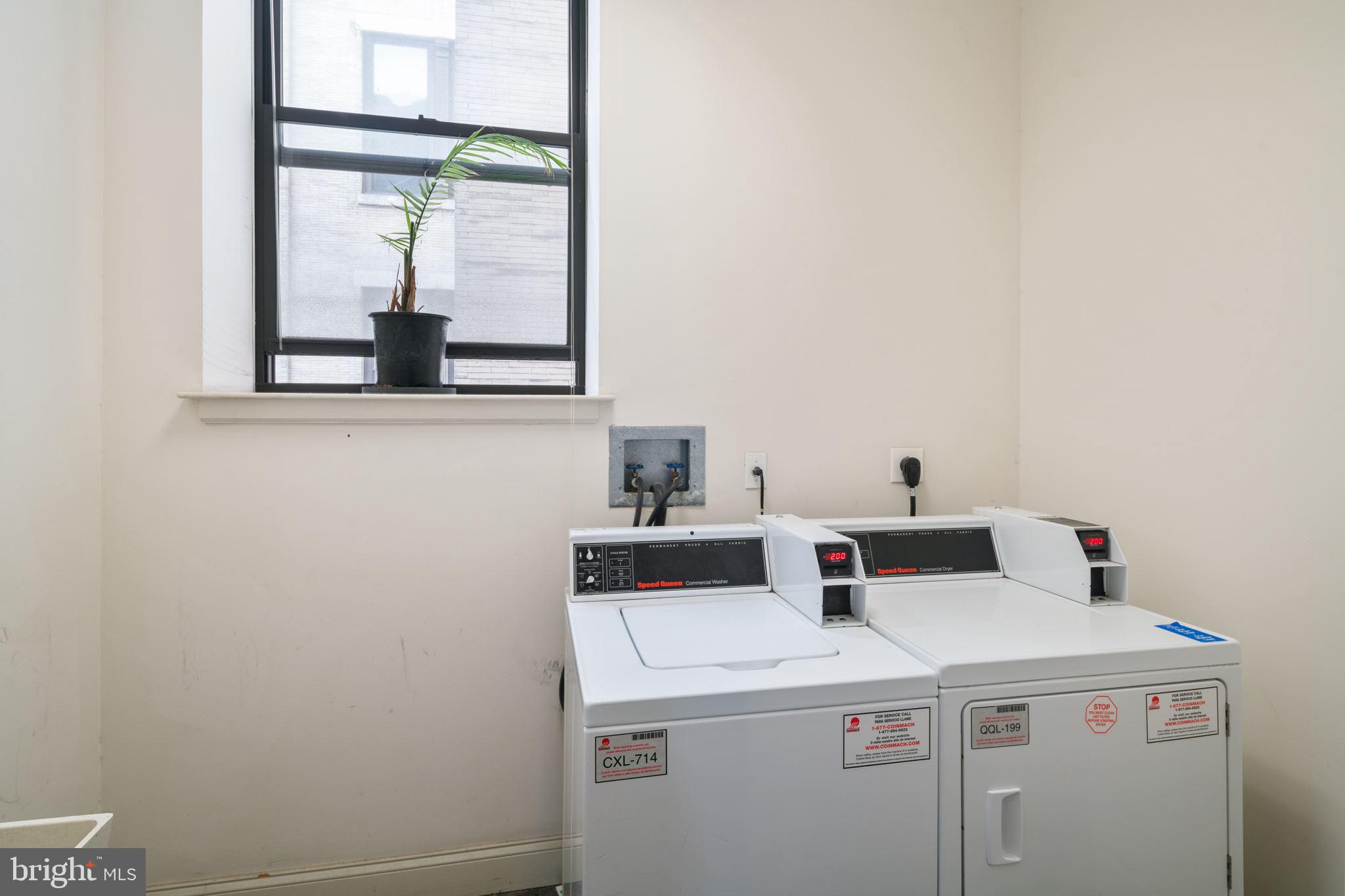 CENTER CITY - Residential Lease