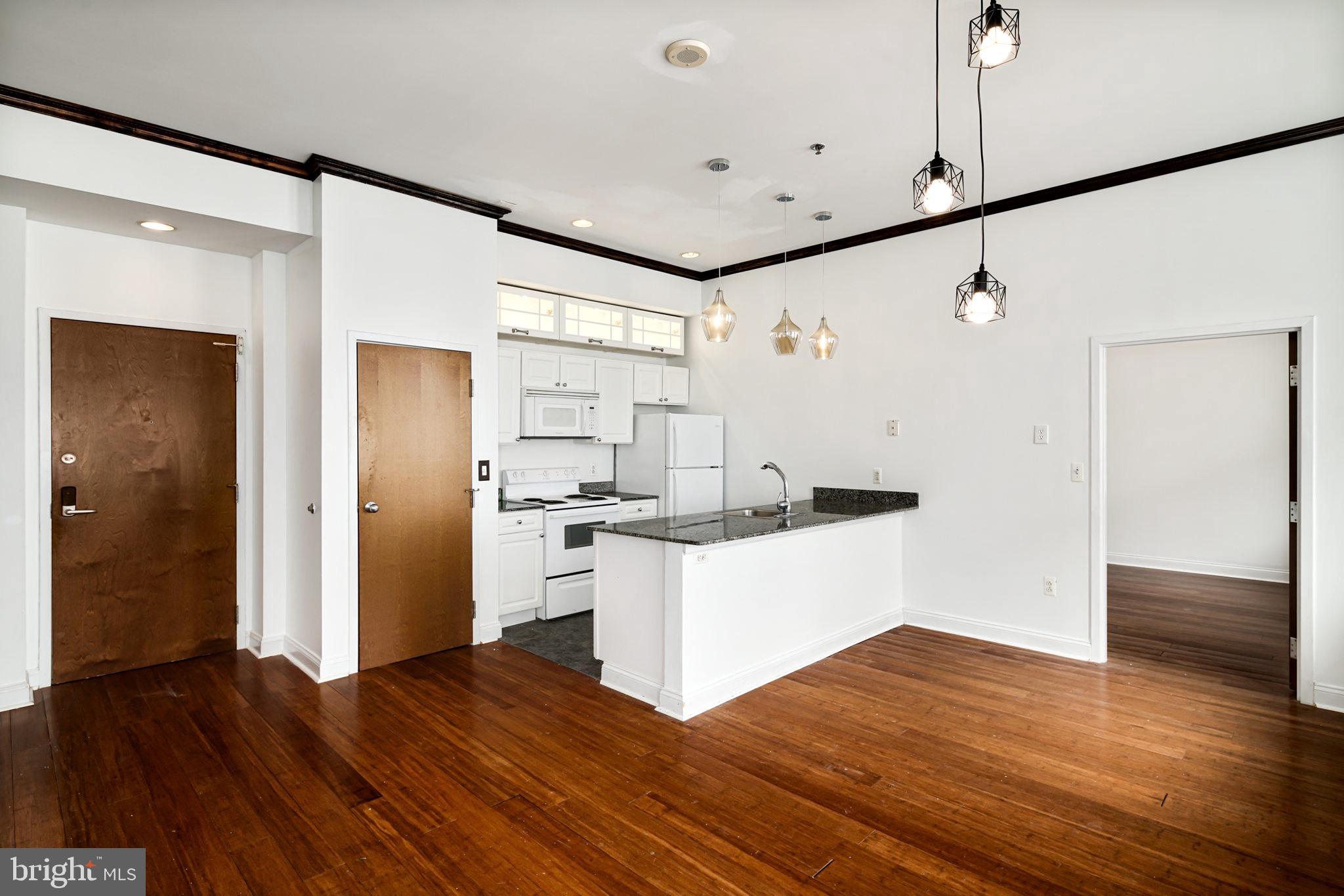 CENTER CITY - Residential Lease