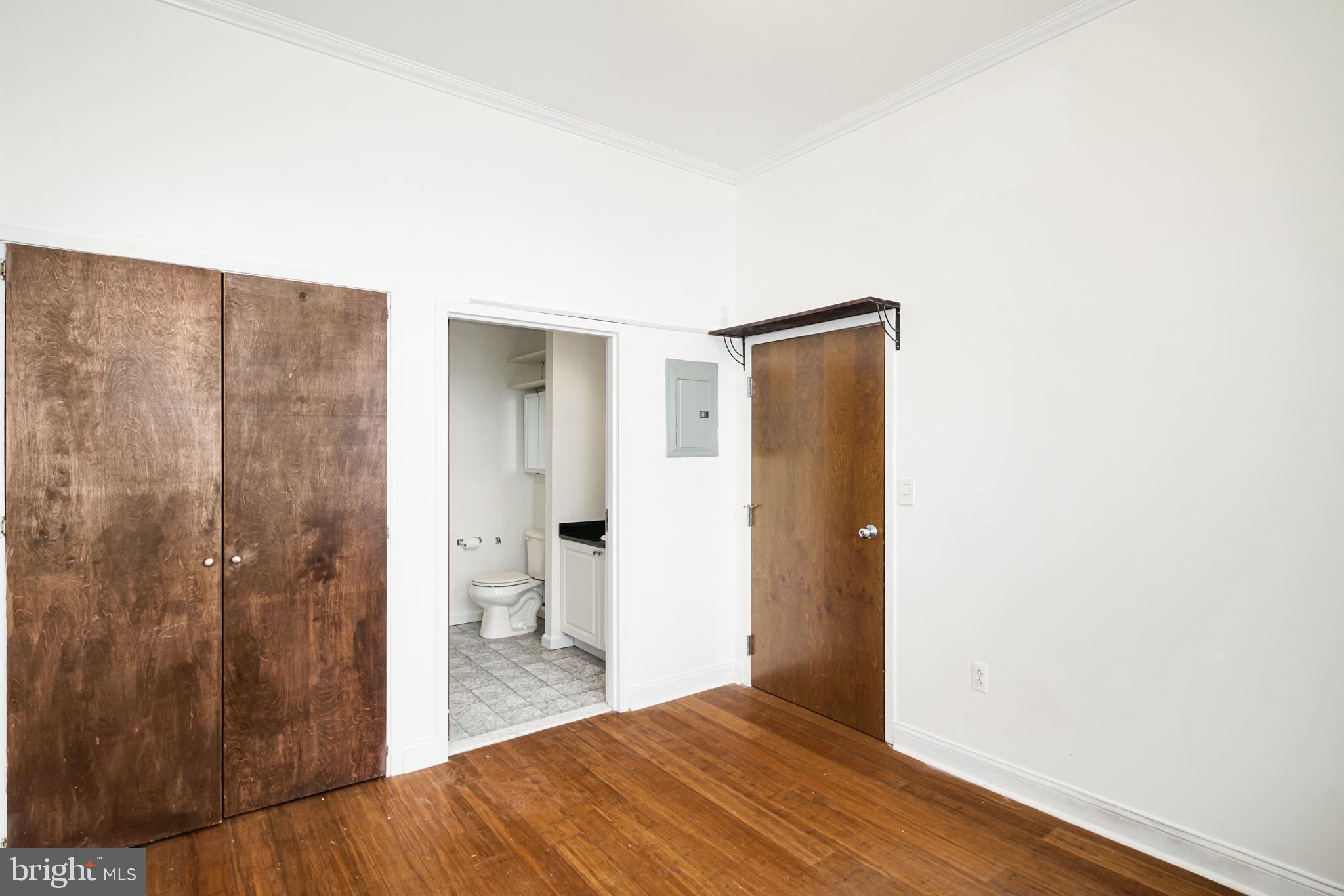 CENTER CITY - Residential Lease